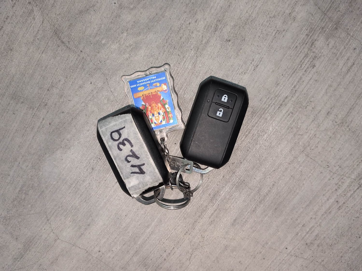 Used 2022 Maruti Suzuki Ignis Zeta 1.2 AMT Petrol Automatic extra CAR KEY VIEW