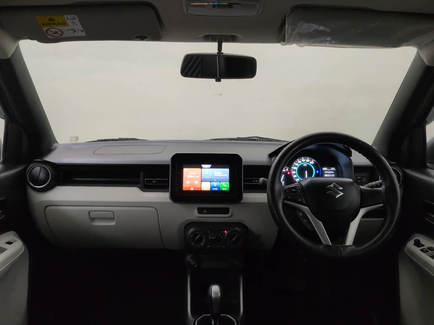 Used 2022 Maruti Suzuki Ignis Zeta 1.2 AMT Petrol Automatic interior DASHBOARD VIEW