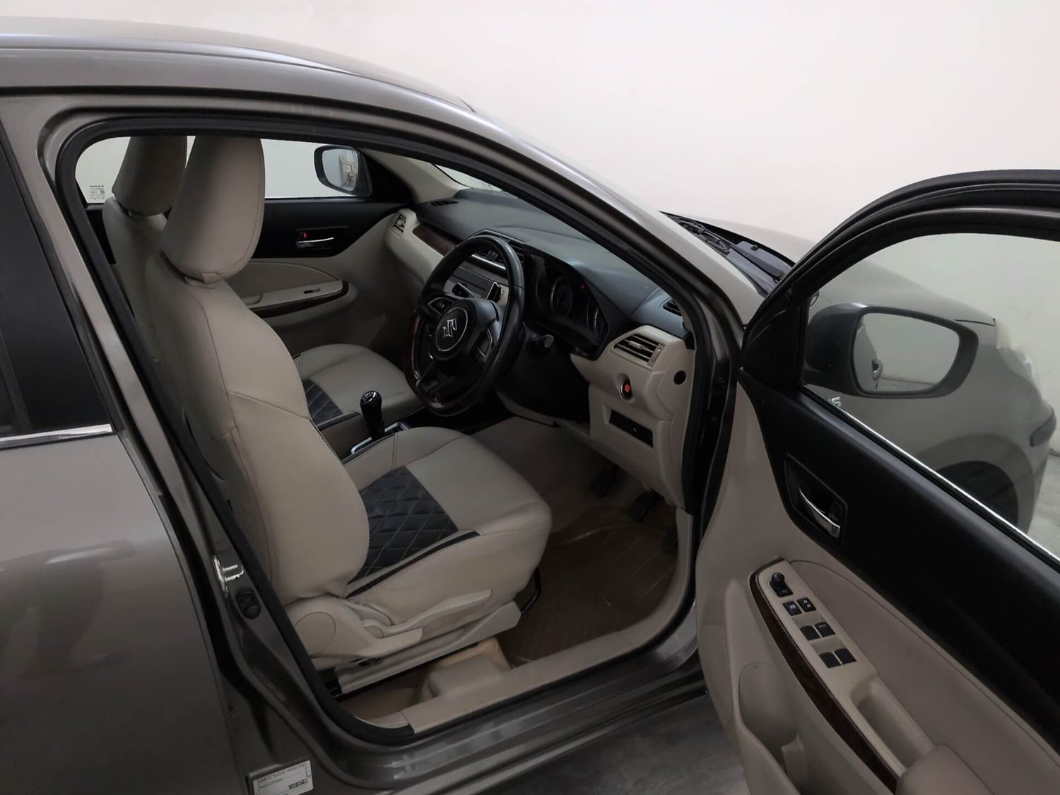 Used 2019 Maruti Suzuki Dzire ZDi Plus Diesel Manual interior RIGHT SIDE FRONT DOOR CABIN VIEW
