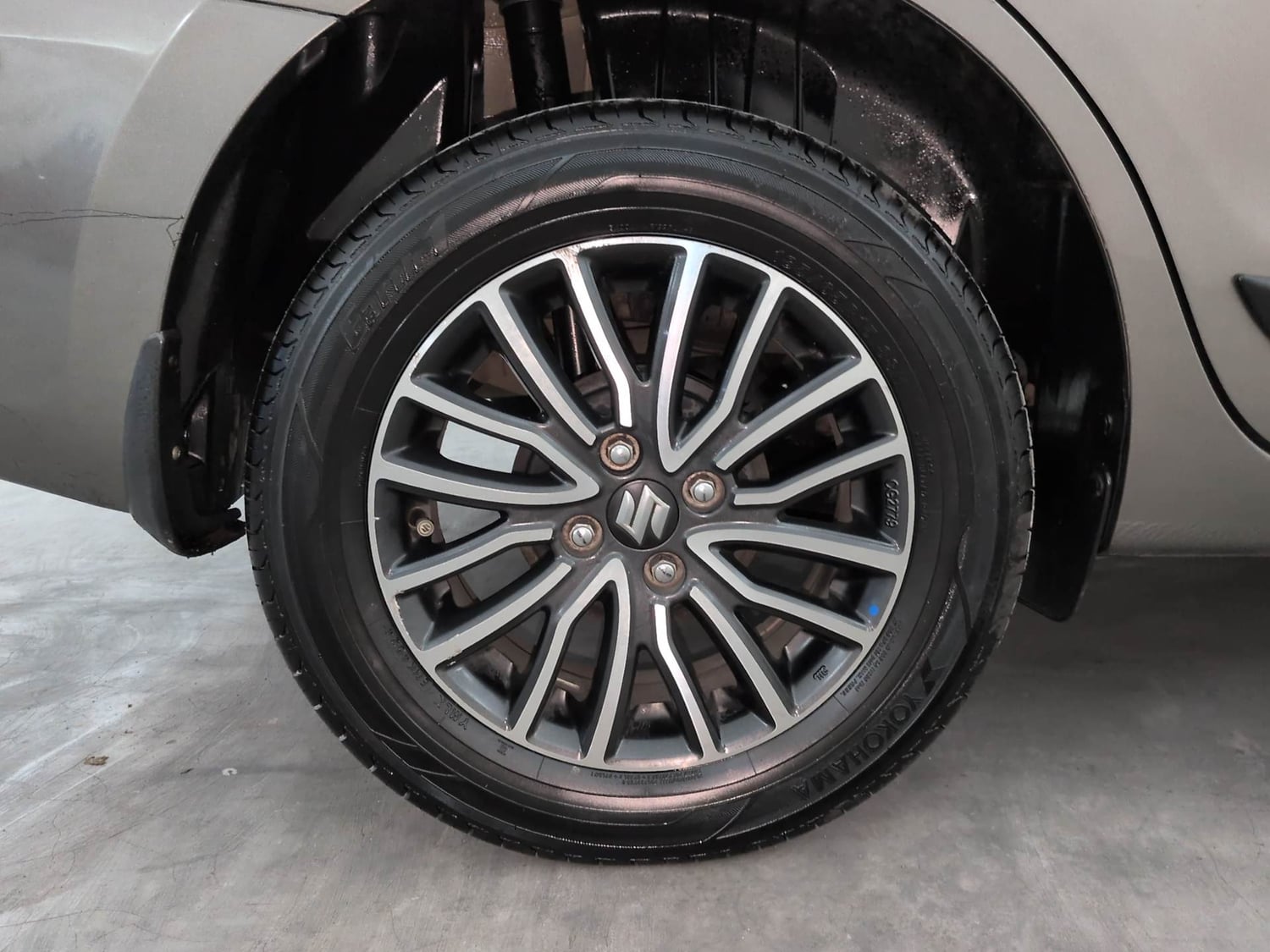 Used 2019 Maruti Suzuki Dzire ZDi Plus Diesel Manual tyres RIGHT REAR TYRE RIM VIEW