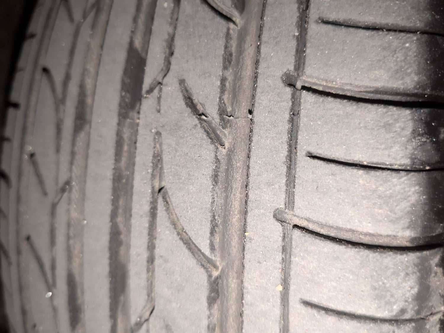 Used 2019 Maruti Suzuki Dzire ZDi Plus Diesel Manual tyres LEFT FRONT TYRE TREAD VIEW