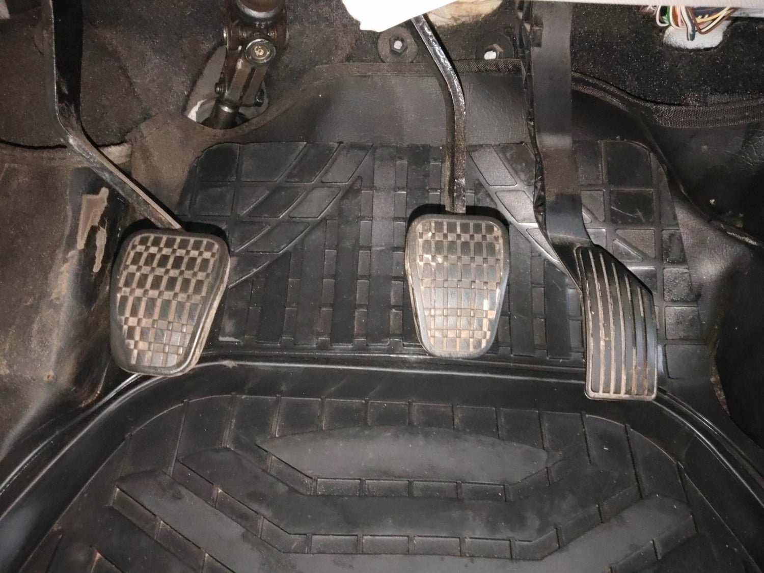 Used 2021 Tata Nexon XZ Plus Dual Tone Petrol Manual interior PEDALS VIEW