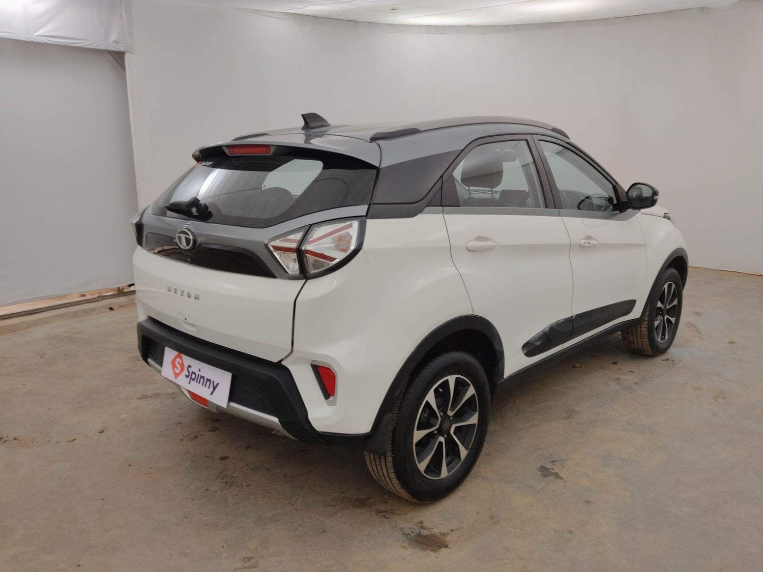Used 2021 Tata Nexon XZ Plus Dual Tone Petrol Manual exterior RIGHT REAR CORNER VIEW