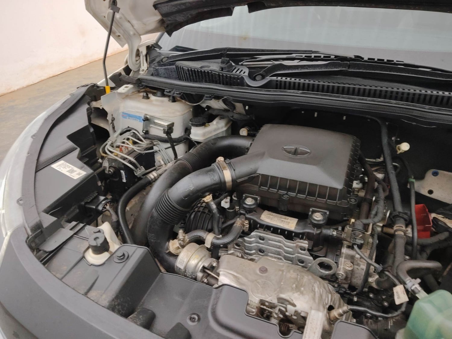Used 2021 Tata Nexon XZ Plus Dual Tone Petrol Manual engine ENGINE RIGHT SIDE VIEW