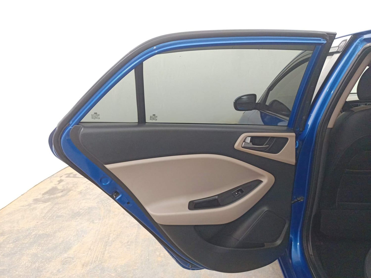 Used 2018 Hyundai Elite i20 Asta 1.2 Petrol Manual interior LEFT REAR DOOR OPEN VIEW
