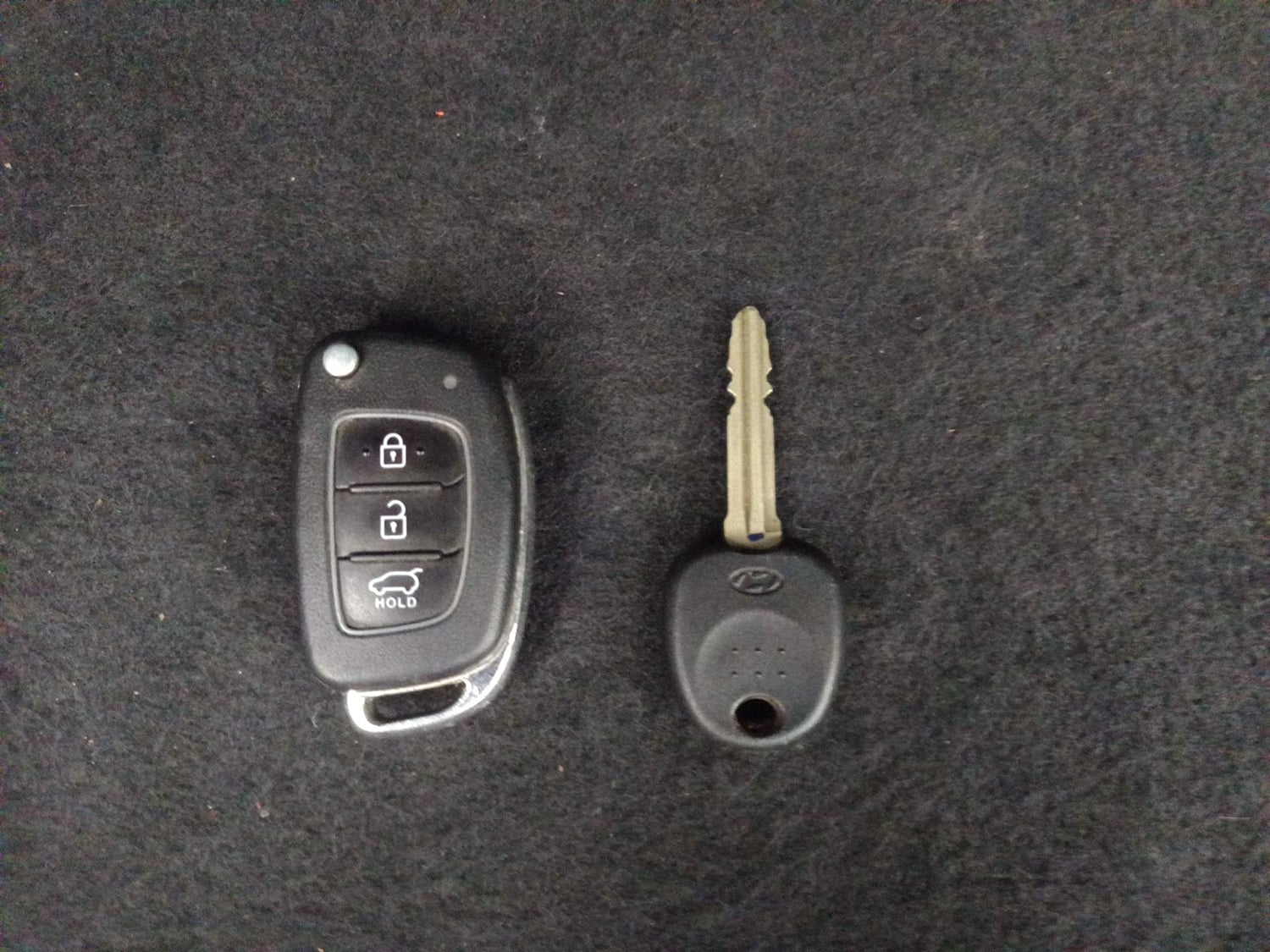 Used 2018 Hyundai Elite i20 Asta 1.2 Petrol Manual extra CAR KEY VIEW