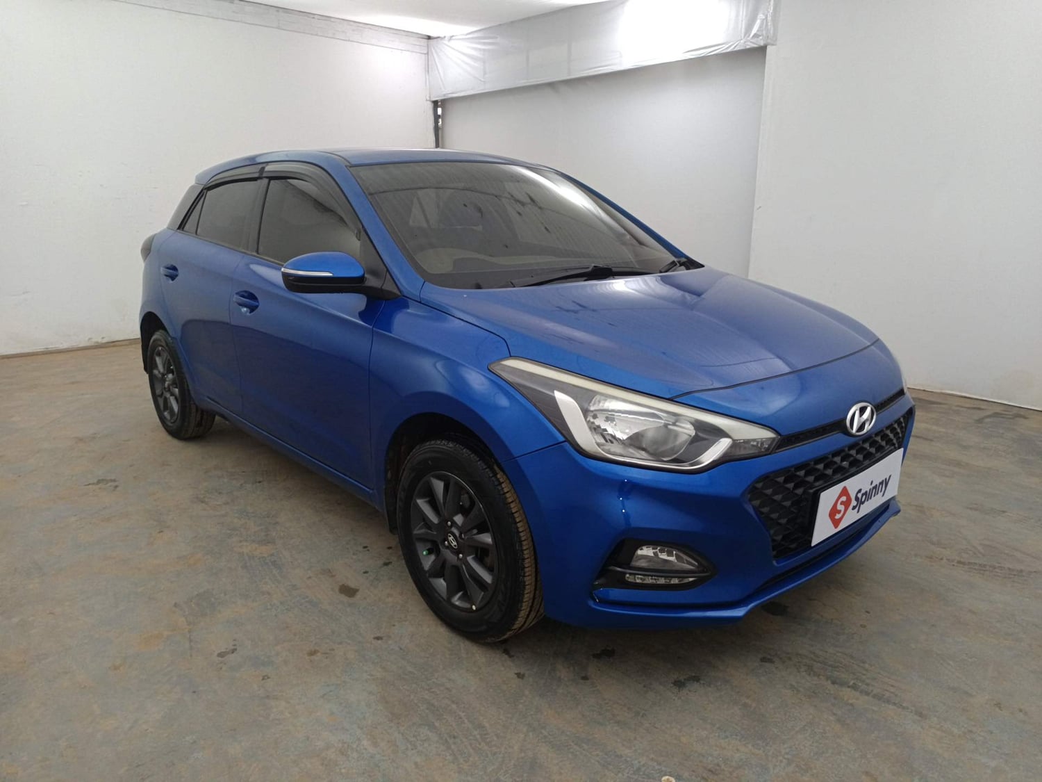 Used 2018 Hyundai Elite i20 Asta 1.2 Petrol Manual exterior RIGHT FRONT CORNER VIEW