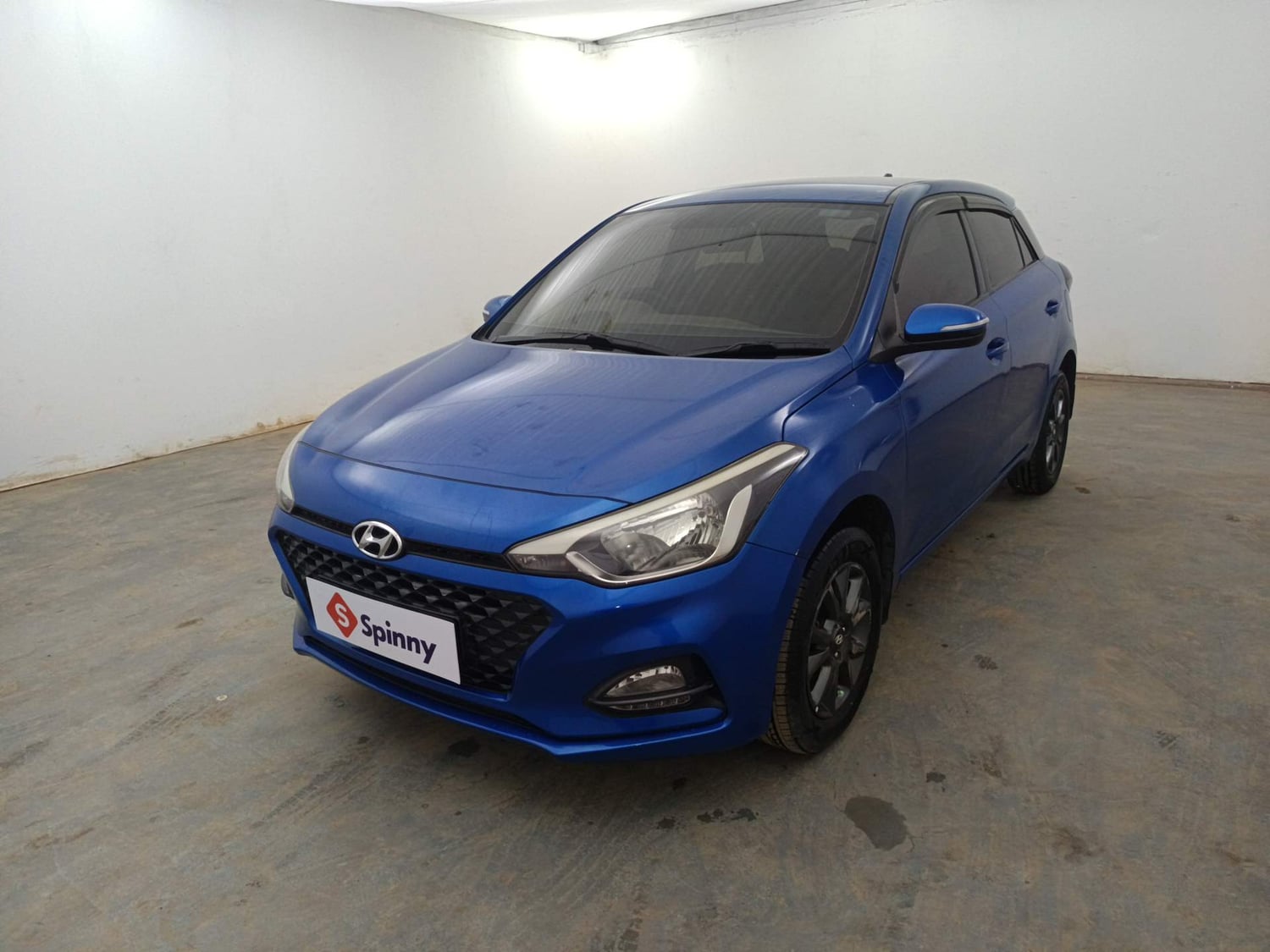 Used 2018 Hyundai Elite i20 Asta 1.2 Petrol Manual exterior LEFT FRONT CORNER VIEW
