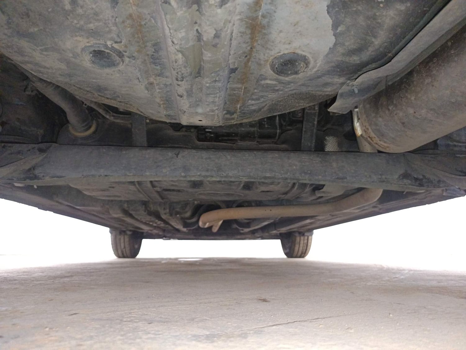 Used 2018 Hyundai Elite i20 Asta 1.2 Petrol Manual extra REAR UNDERBODY VIEW (TAKEN FROM REAR)