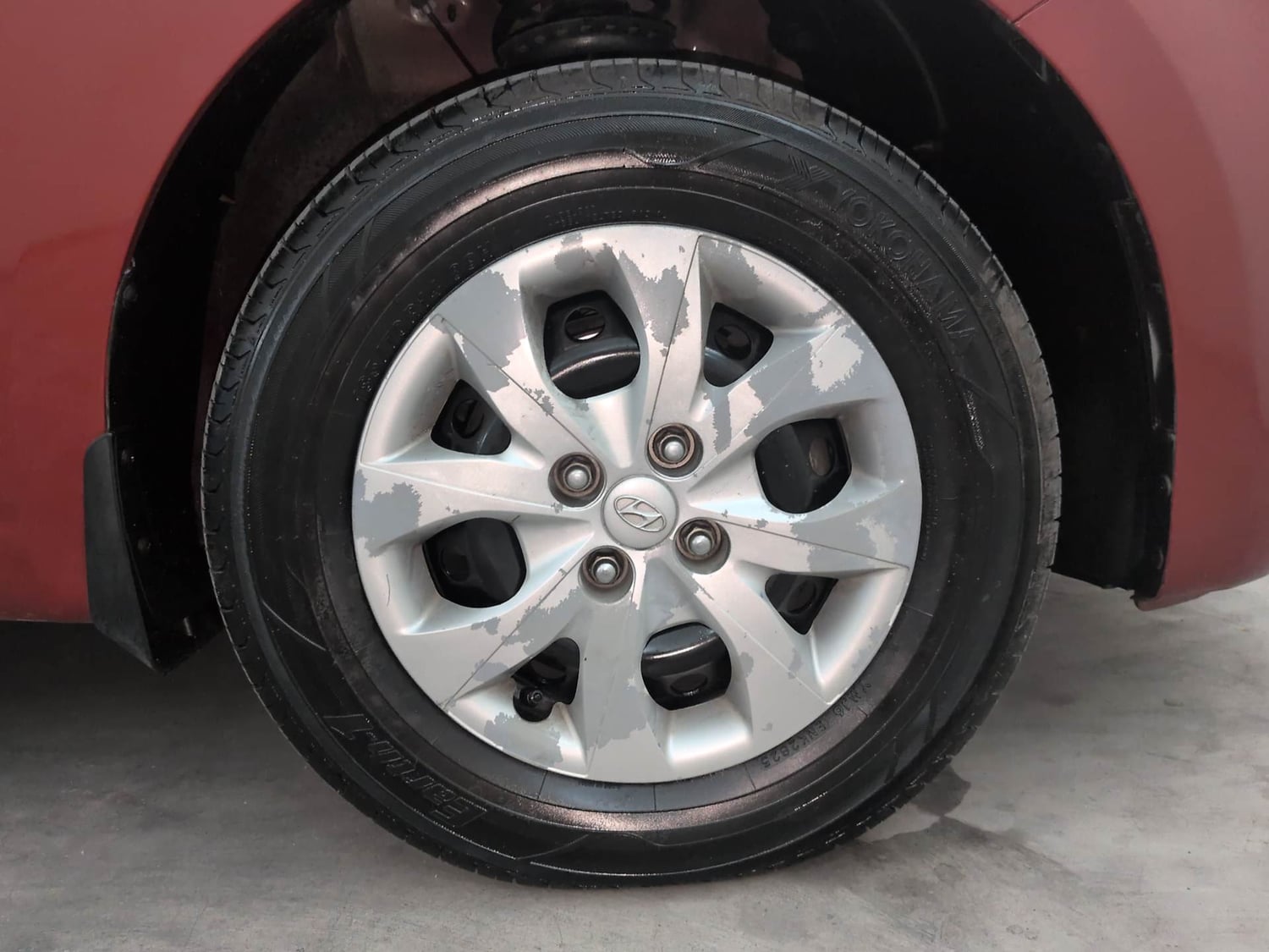 Used 2019 Hyundai Elite i20 Sportz 1.4 CRDI Diesel Manual tyres RIGHT FRONT TYRE RIM VIEW