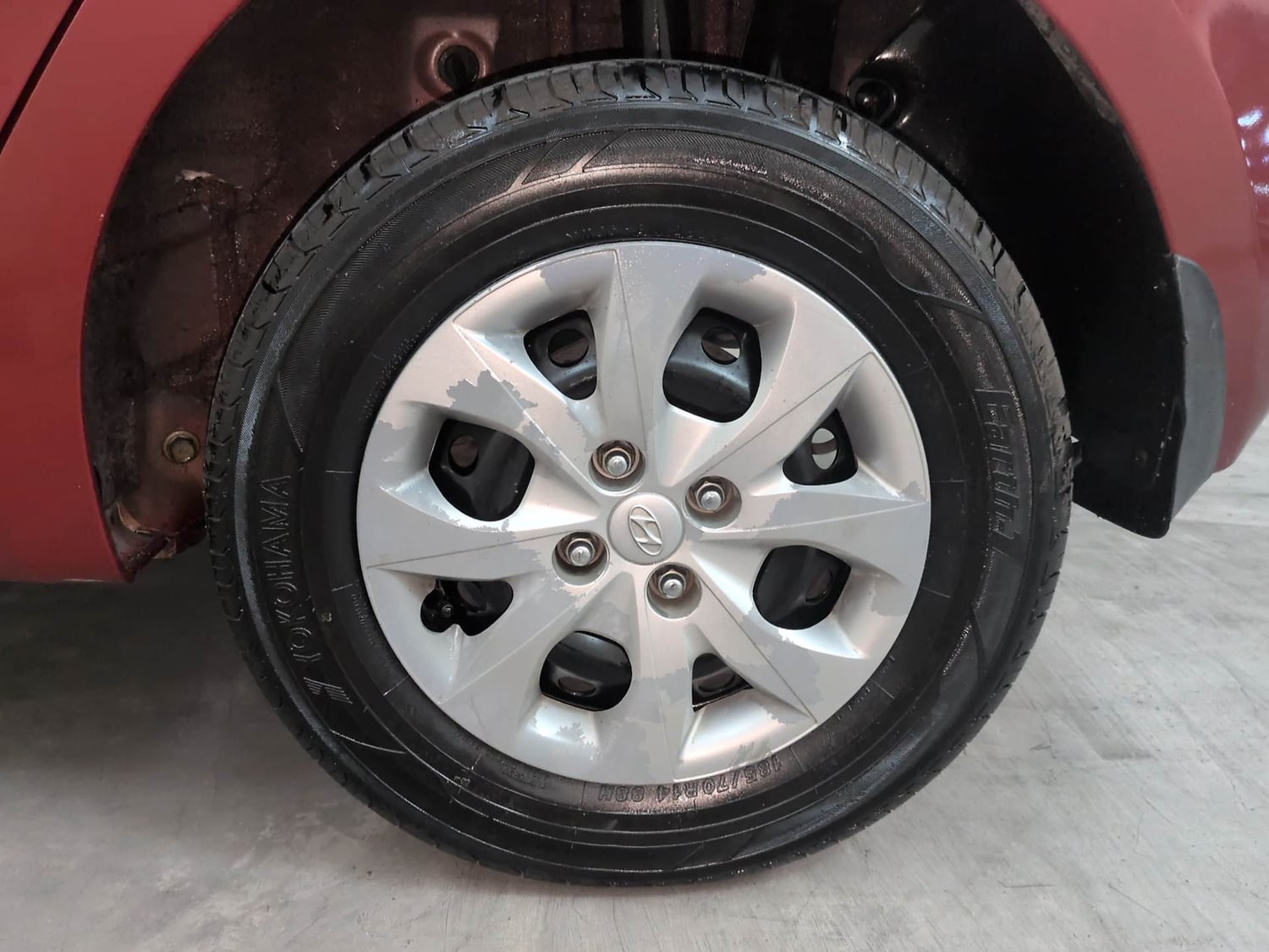 Used 2019 Hyundai Elite i20 Sportz 1.4 CRDI Diesel Manual tyres LEFT REAR TYRE RIM VIEW