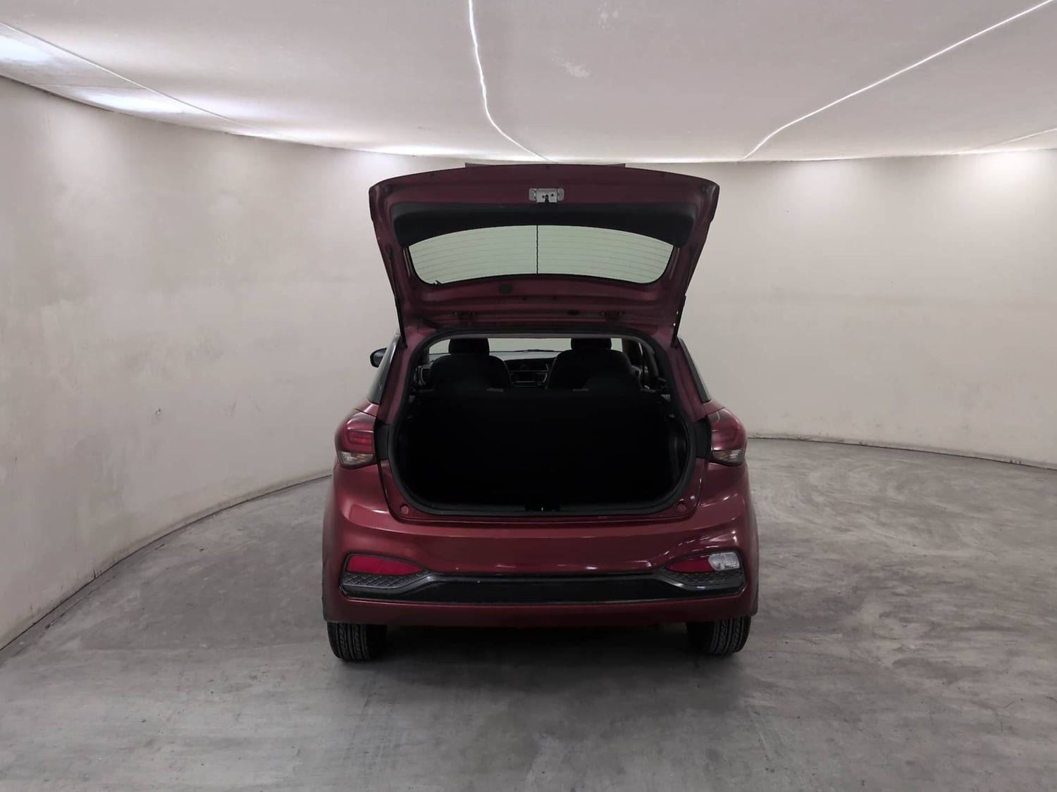 Used 2019 Hyundai Elite i20 Sportz 1.4 CRDI Diesel Manual interior DICKY DOOR OPEN VIEW