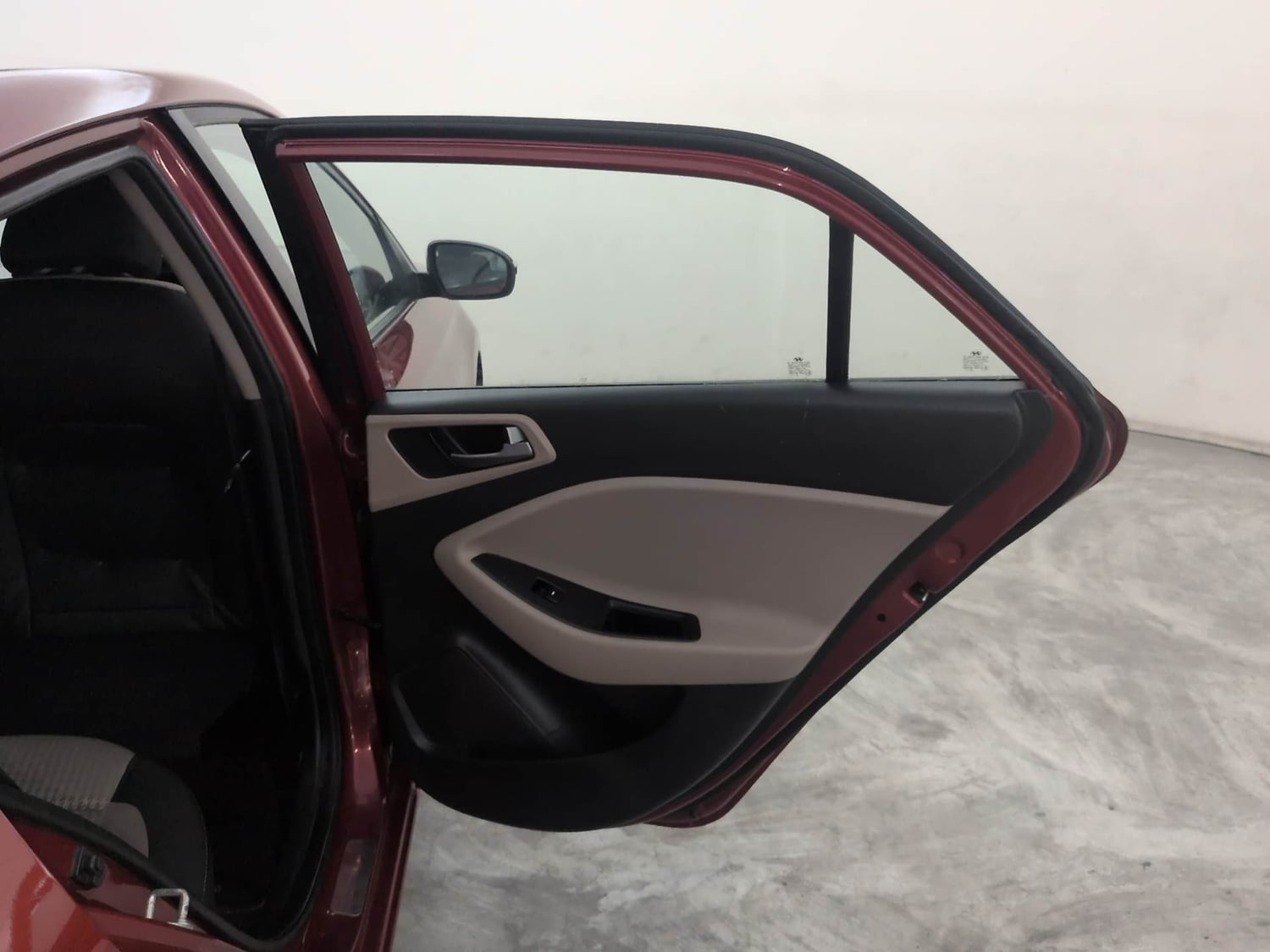 Used 2019 Hyundai Elite i20 Sportz 1.4 CRDI Diesel Manual interior RIGHT REAR DOOR OPEN VIEW