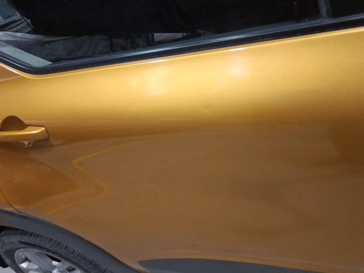 Used 2020 Renault Triber RXZ Petrol Manual dents MINOR DENT