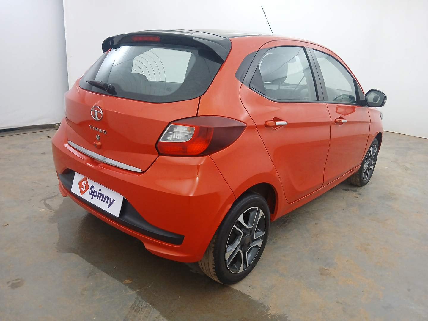 Used 2023 Tata Tiago XZ Plus Dual Tone Petrol Manual exterior RIGHT REAR CORNER VIEW