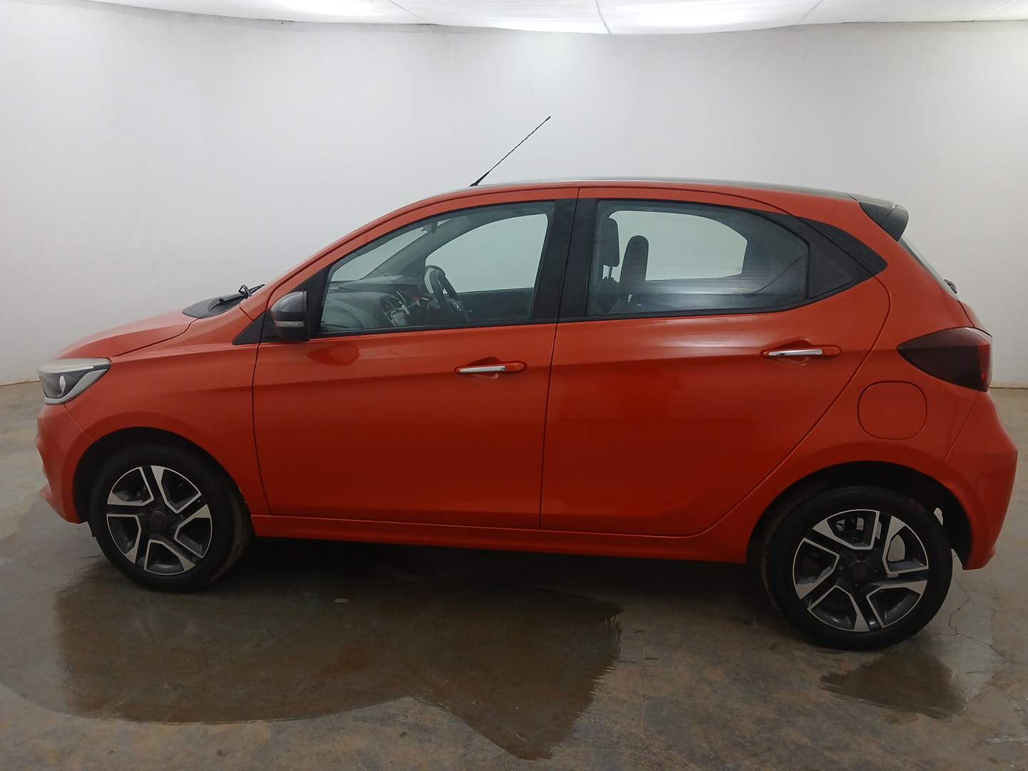 Used 2023 Tata Tiago XZ Plus Dual Tone Petrol Manual exterior LEFT SIDE VIEW