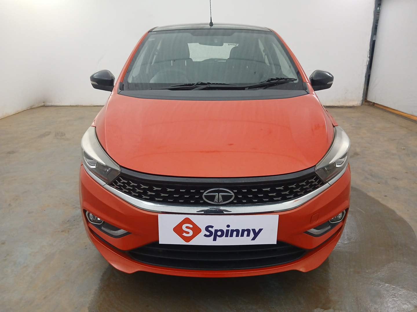 Used 2023 Tata Tiago XZ Plus Dual Tone Petrol Manual exterior FRONT VIEW