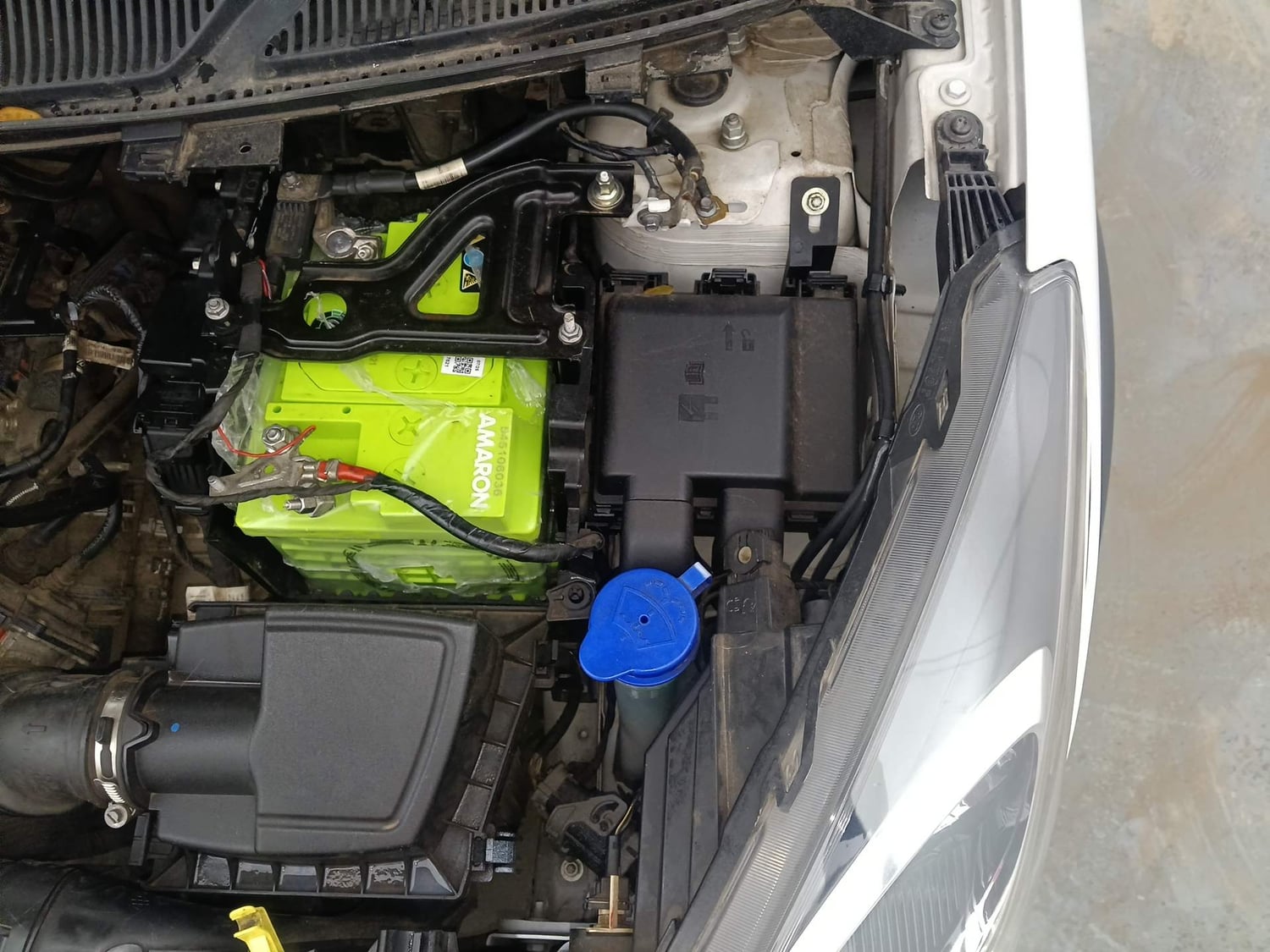 Used 2018 Ford Freestyle Titanium 1.2 Ti-VCT Petrol Manual engine ENGINE LEFT SIDE VIEW