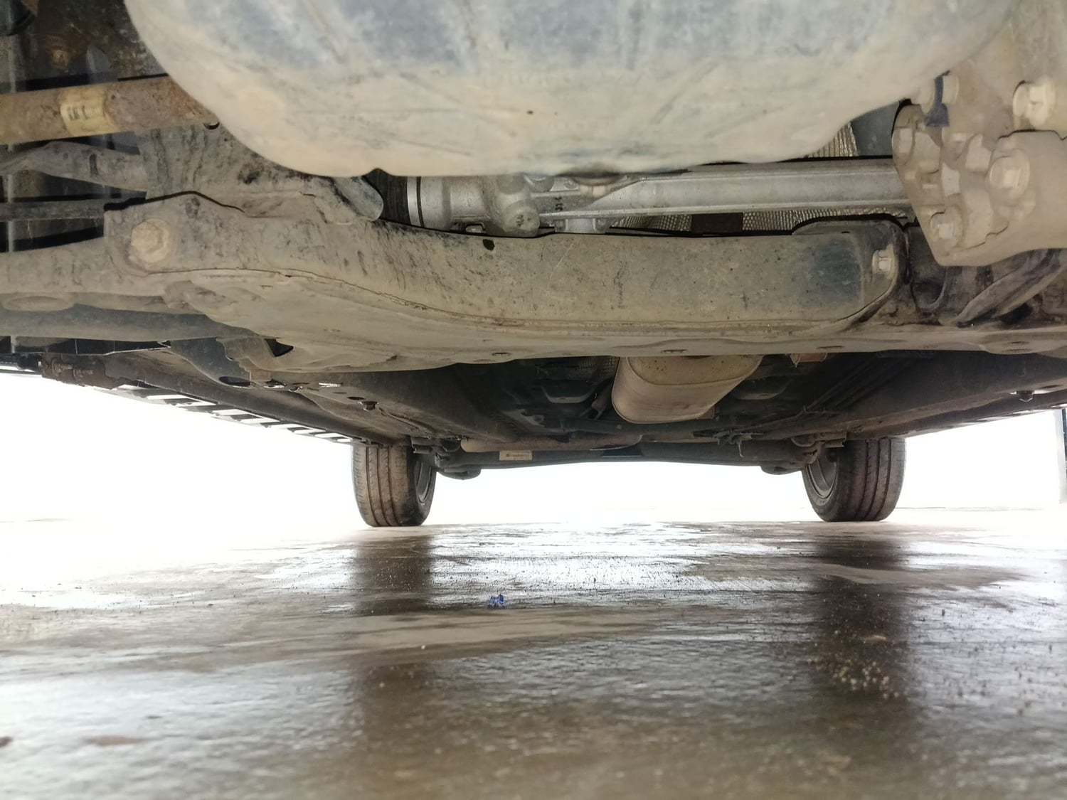 Used 2018 Ford Freestyle Titanium 1.2 Ti-VCT Petrol Manual extra FRONT LEFT UNDERBODY VIEW