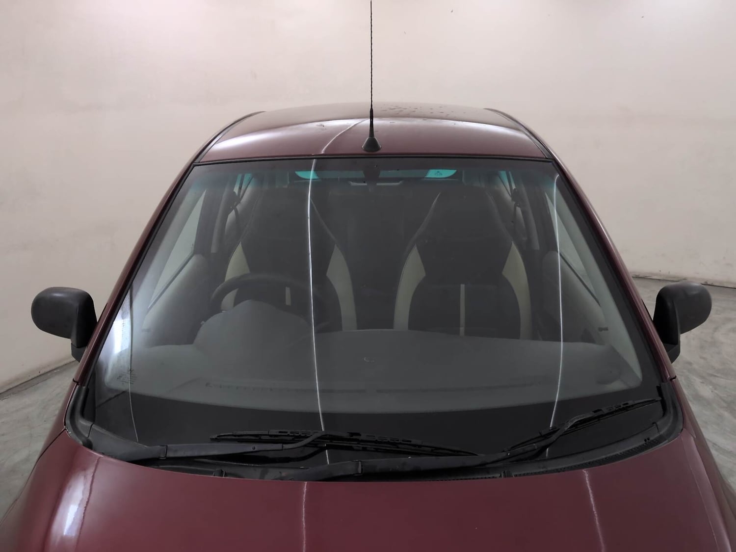 Used 2016 Hyundai i10 Magna 1.1 iRDE2 Petrol Manual exterior FRONT WINDSHIELD VIEW