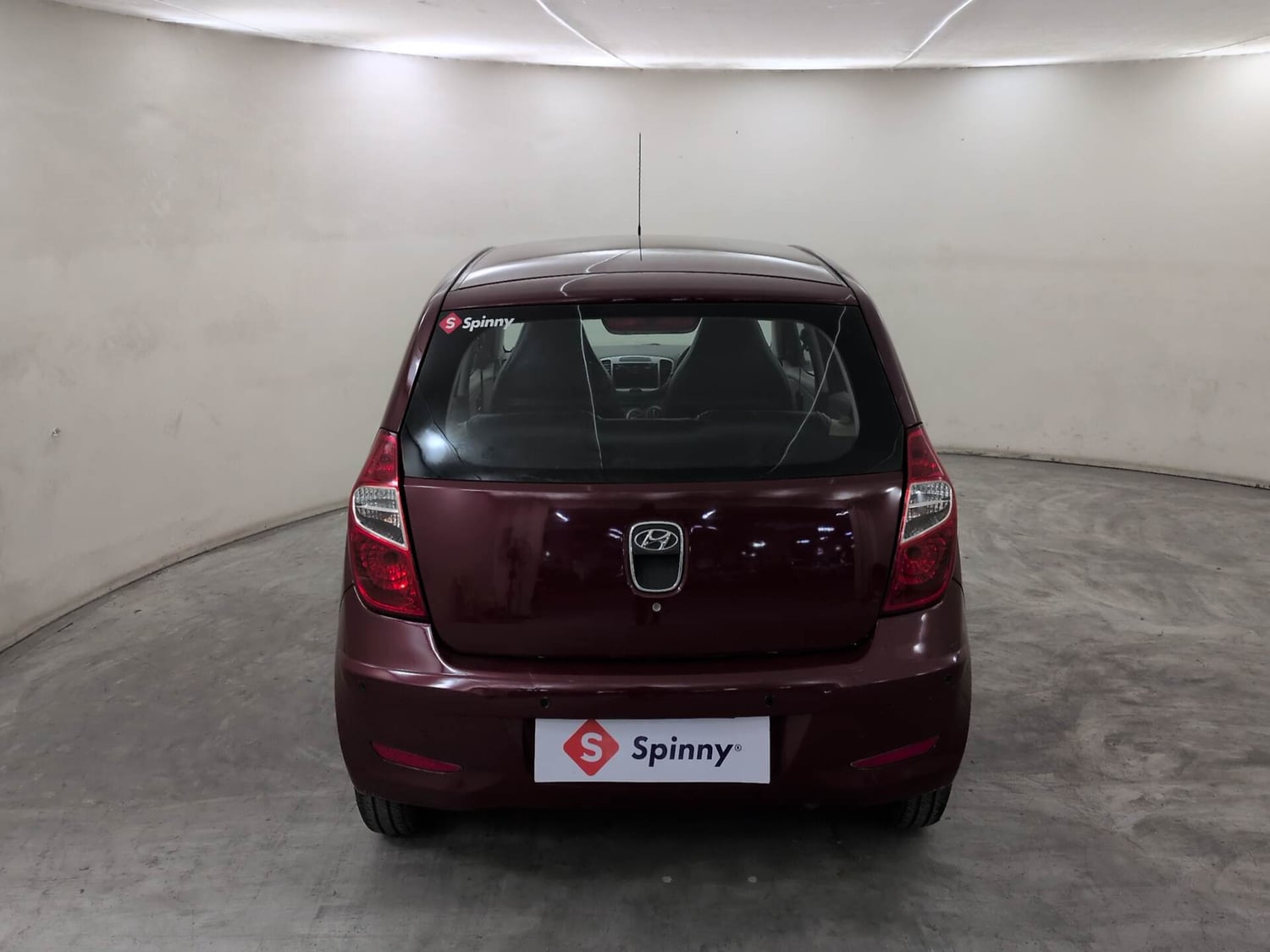 Used 2016 Hyundai i10 Magna 1.1 iRDE2 Petrol Manual exterior BACK VIEW