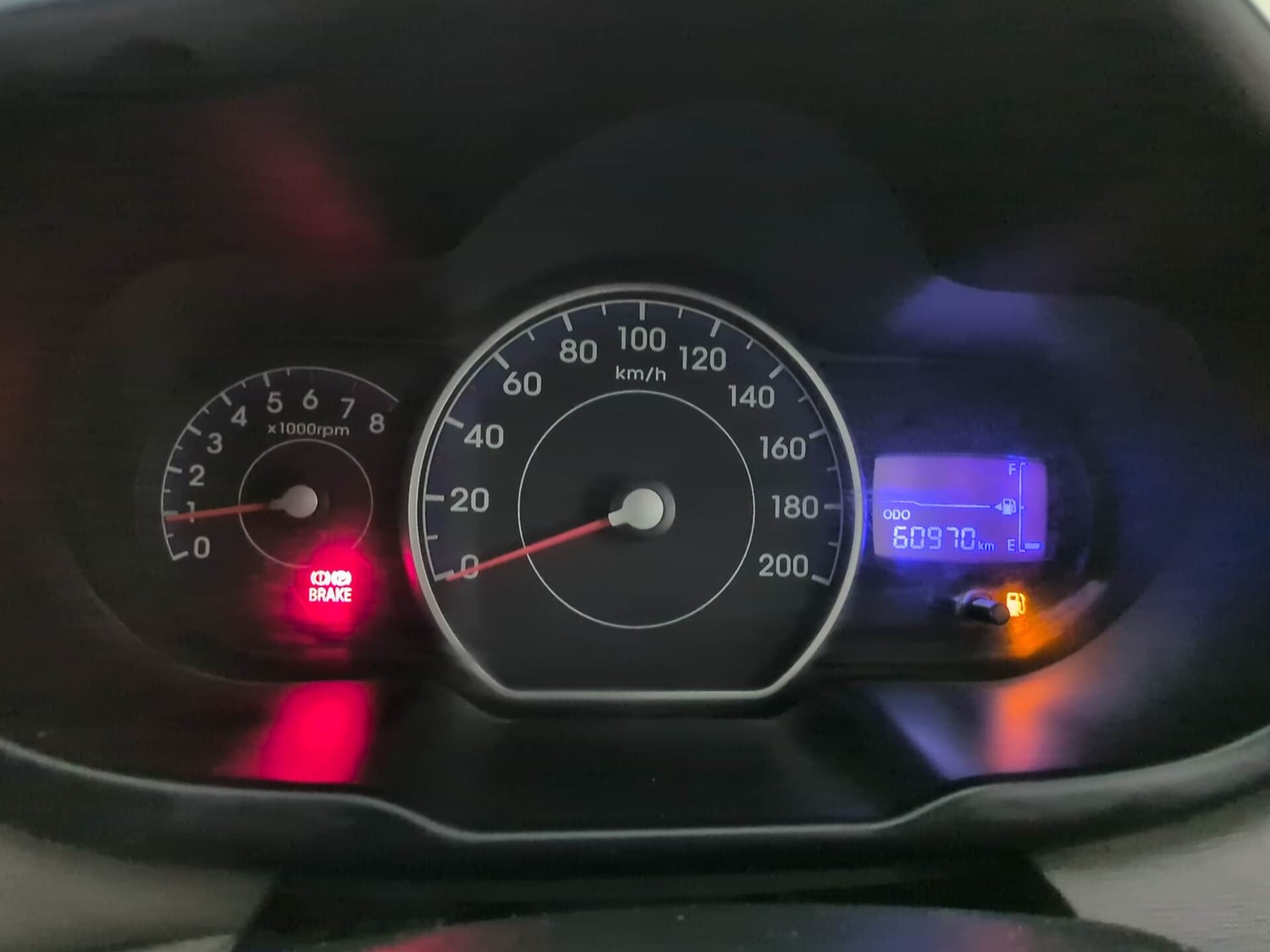 Used 2016 Hyundai i10 Magna 1.1 iRDE2 Petrol Manual interior CLUSTERMETER VIEW
