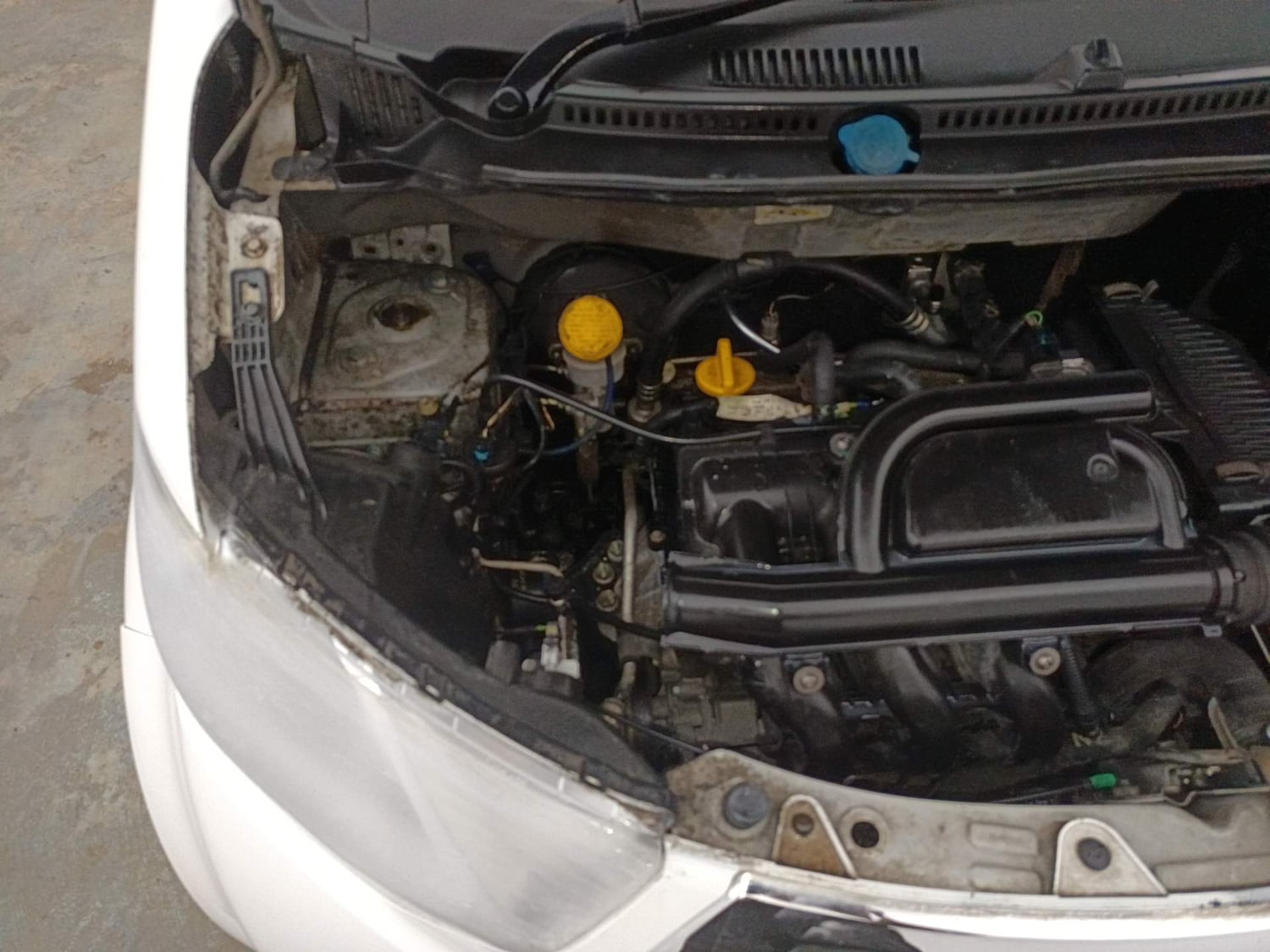 Used 2016 Datsun Redi-GO T (O) Petrol Manual engine ENGINE RIGHT SIDE VIEW