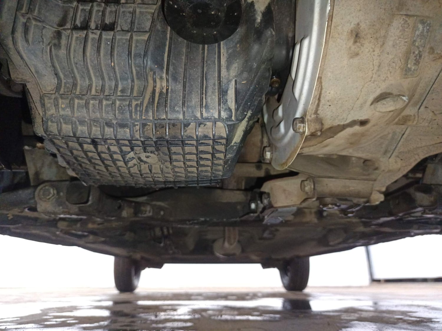 Used 2016 Datsun Redi-GO T (O) Petrol Manual extra FRONT LEFT UNDERBODY VIEW