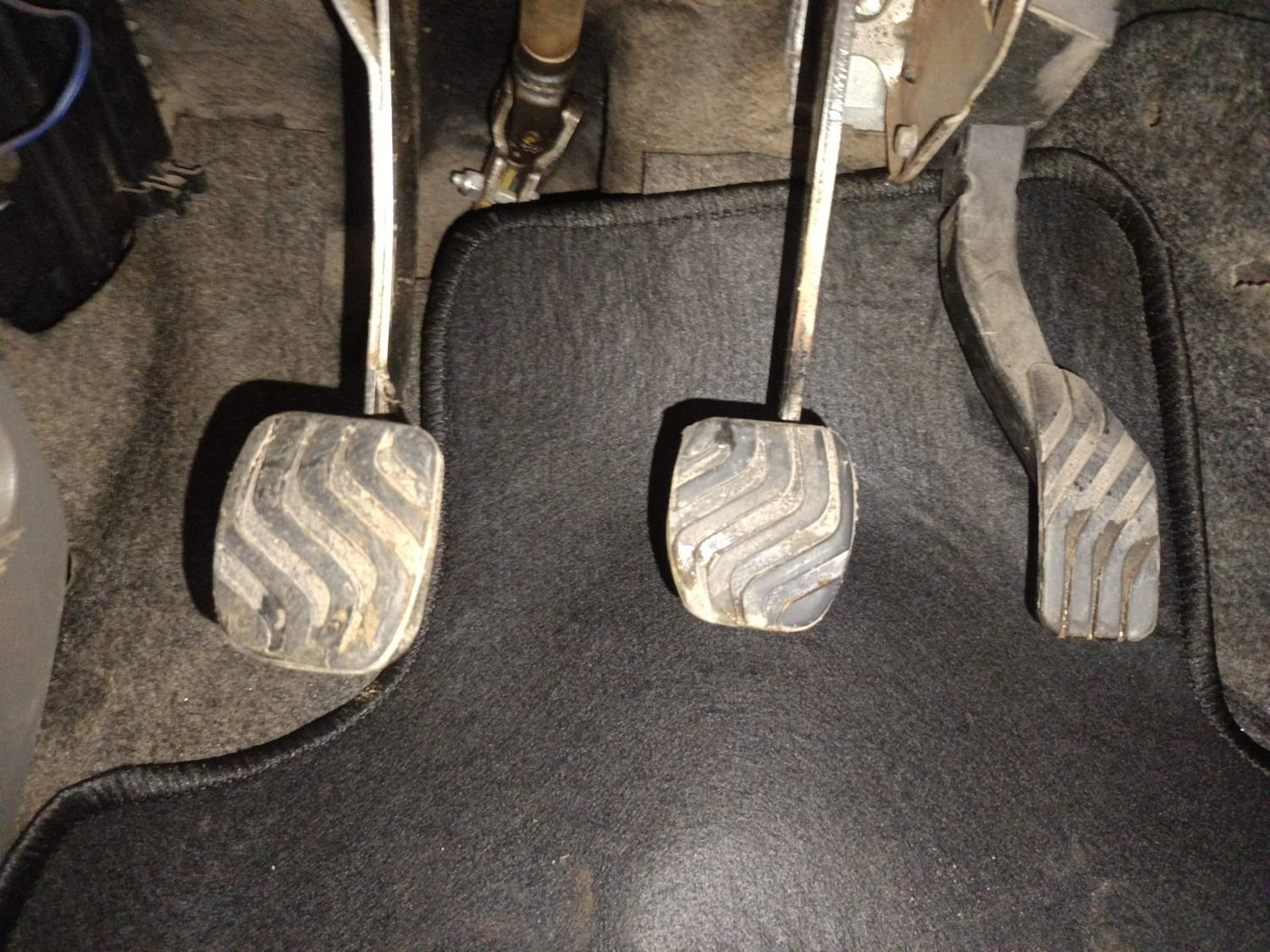 Used 2016 Datsun Redi-GO T (O) Petrol Manual interior PEDALS VIEW