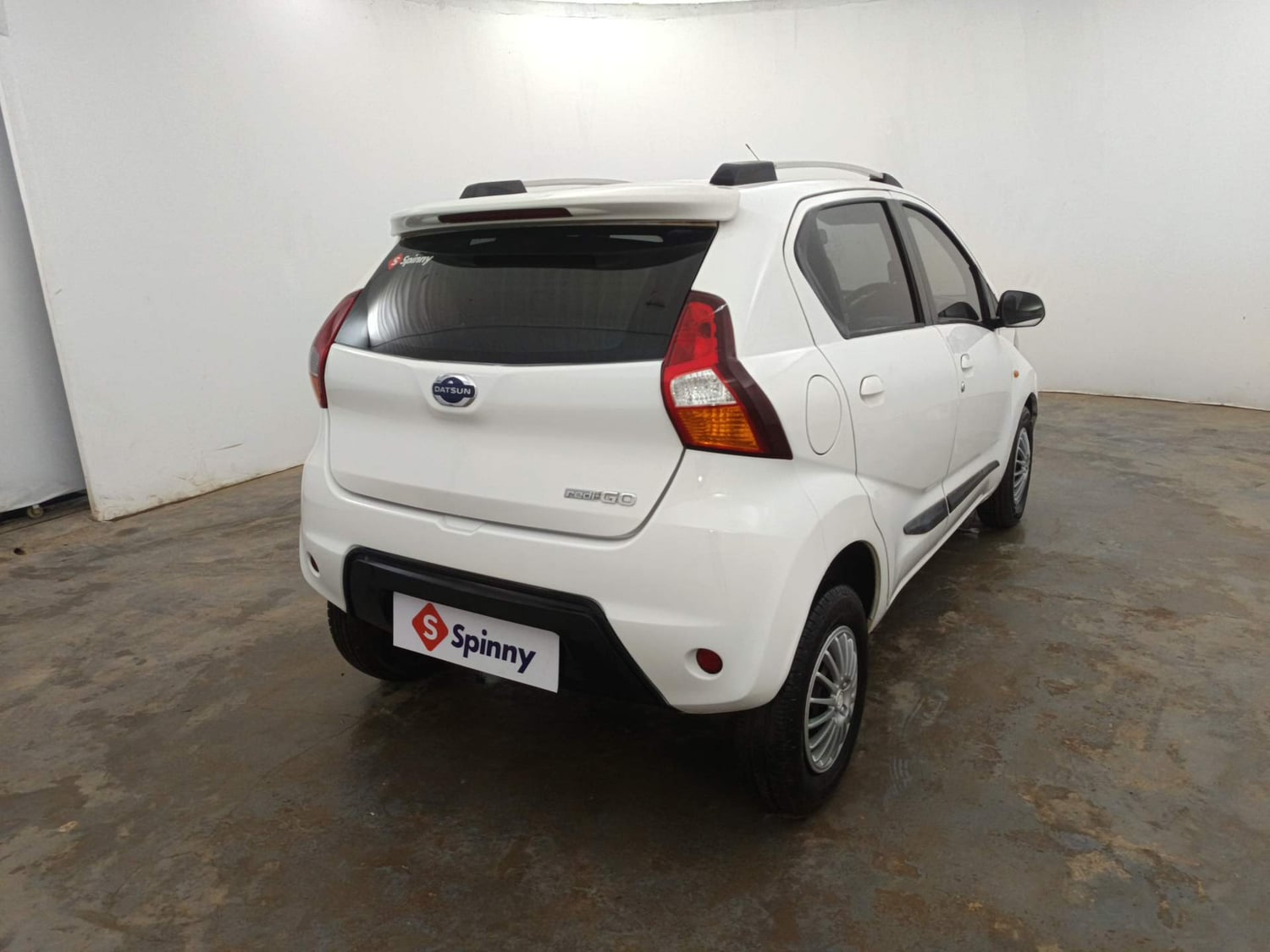 Used 2016 Datsun Redi-GO T (O) Petrol Manual exterior RIGHT REAR CORNER VIEW