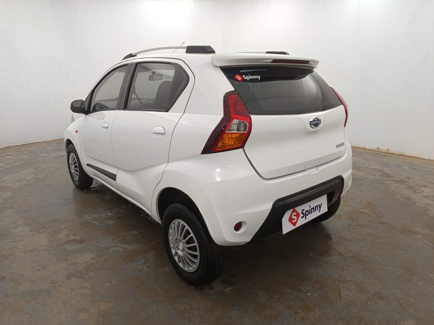 Used 2016 Datsun Redi-GO T (O) Petrol Manual exterior LEFT REAR CORNER VIEW