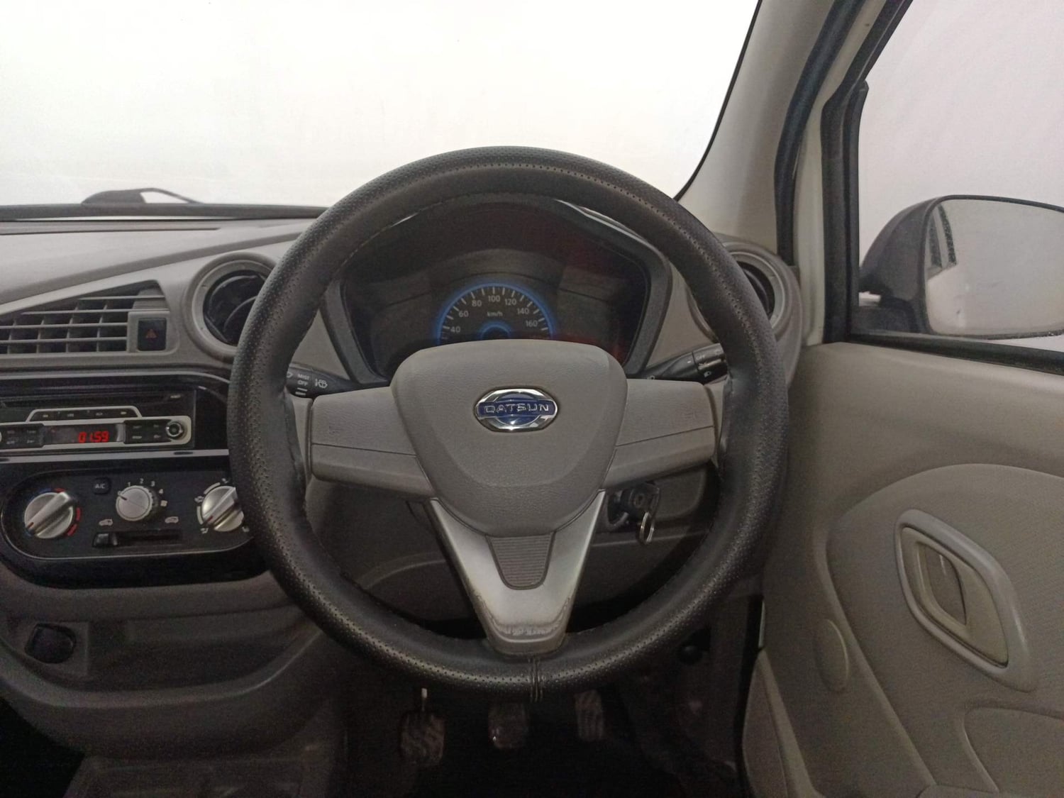 Used 2016 Datsun Redi-GO T (O) Petrol Manual interior STEERING VIEW