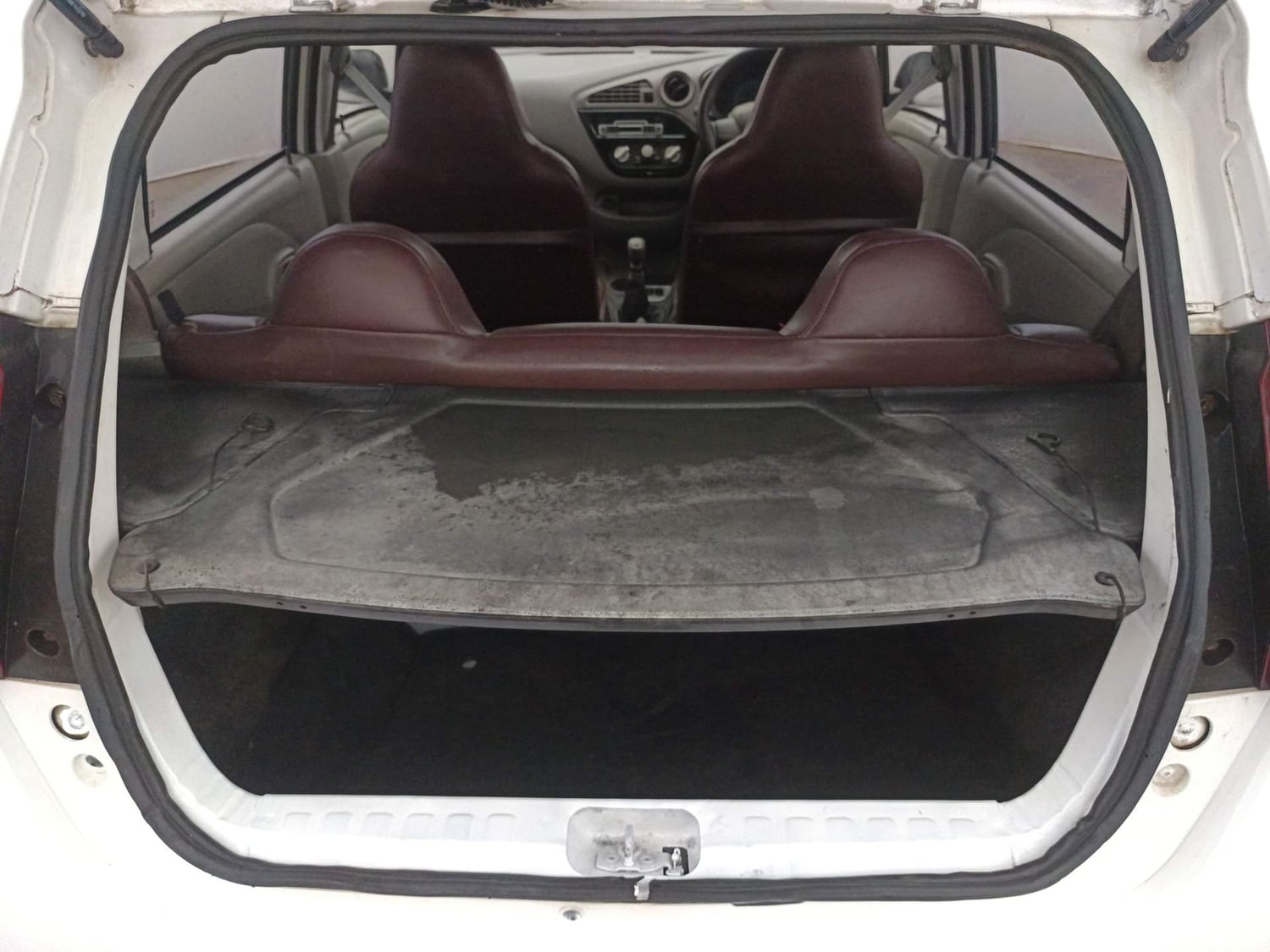 Used 2016 Datsun Redi-GO T (O) Petrol Manual interior DICKY INSIDE VIEW