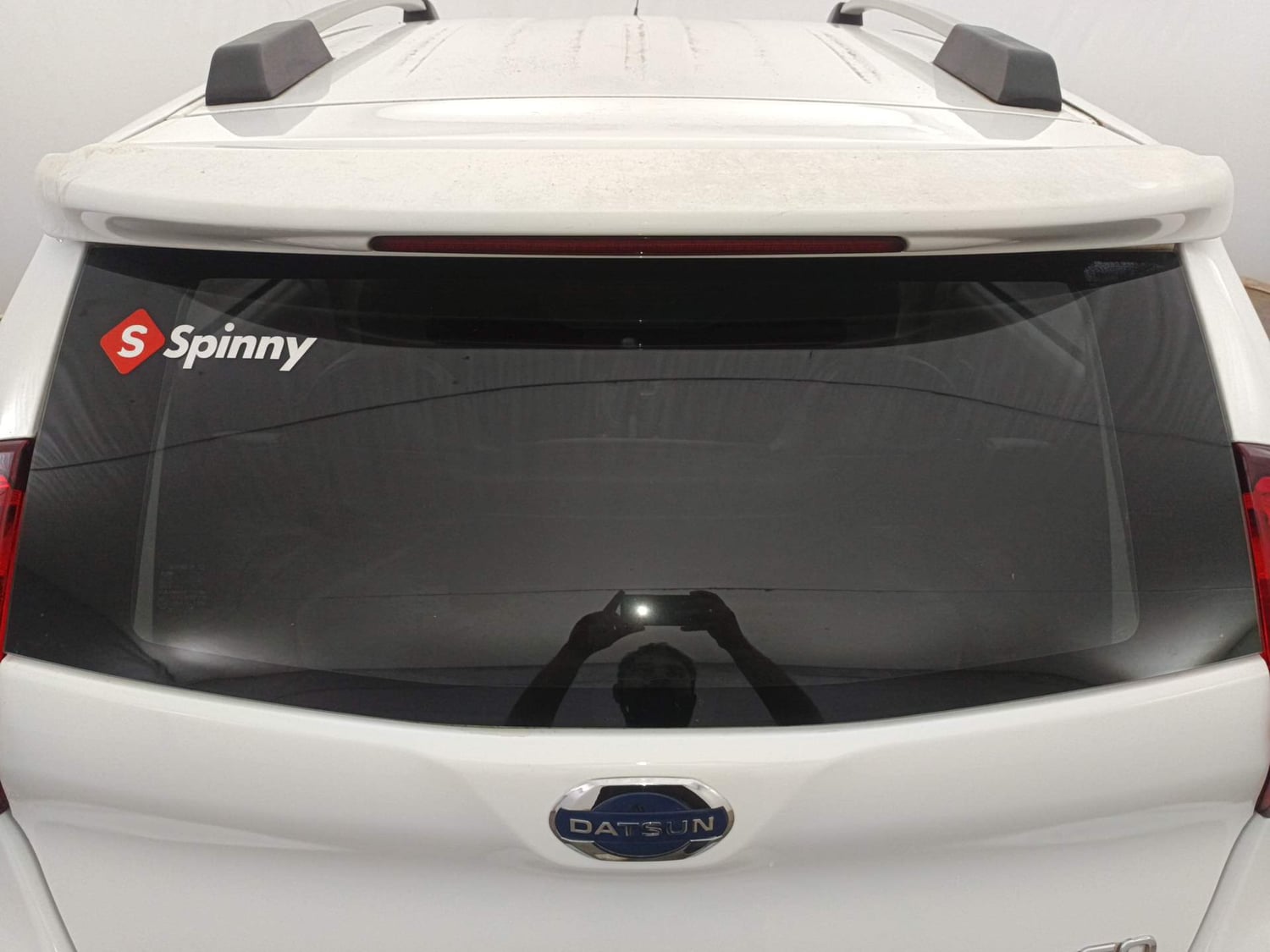 Used 2016 Datsun Redi-GO T (O) Petrol Manual exterior BACK WINDSHIELD VIEW