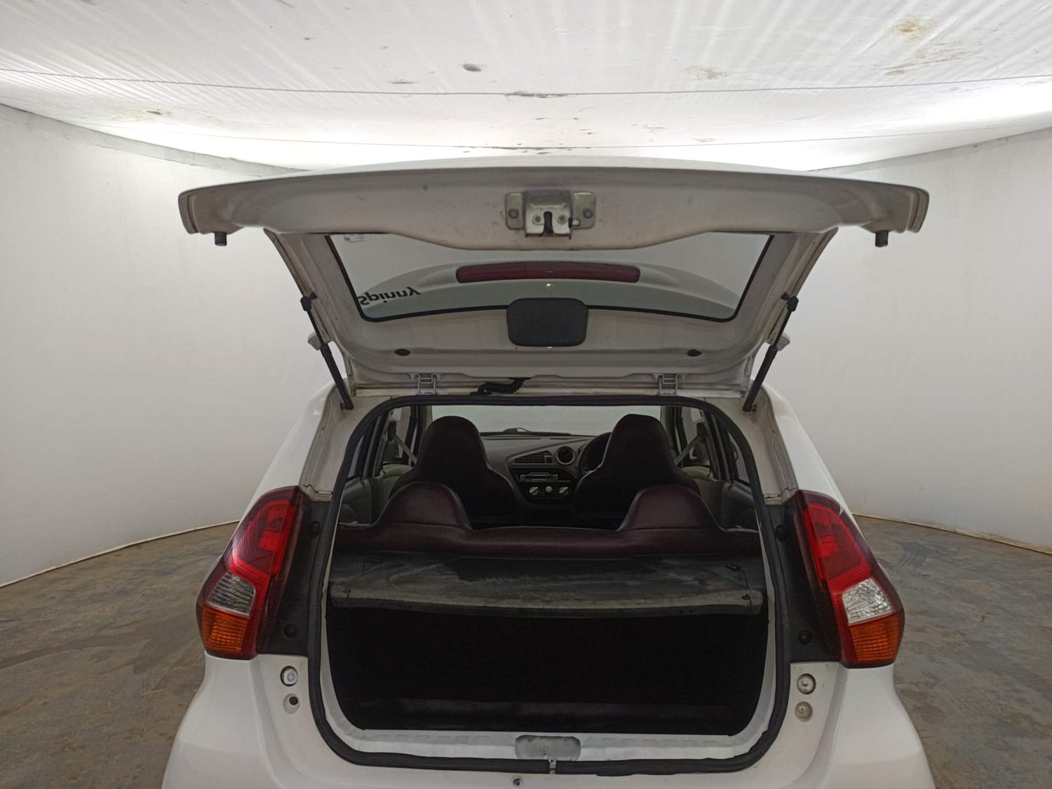 Used 2016 Datsun Redi-GO T (O) Petrol Manual interior DICKY DOOR OPEN VIEW