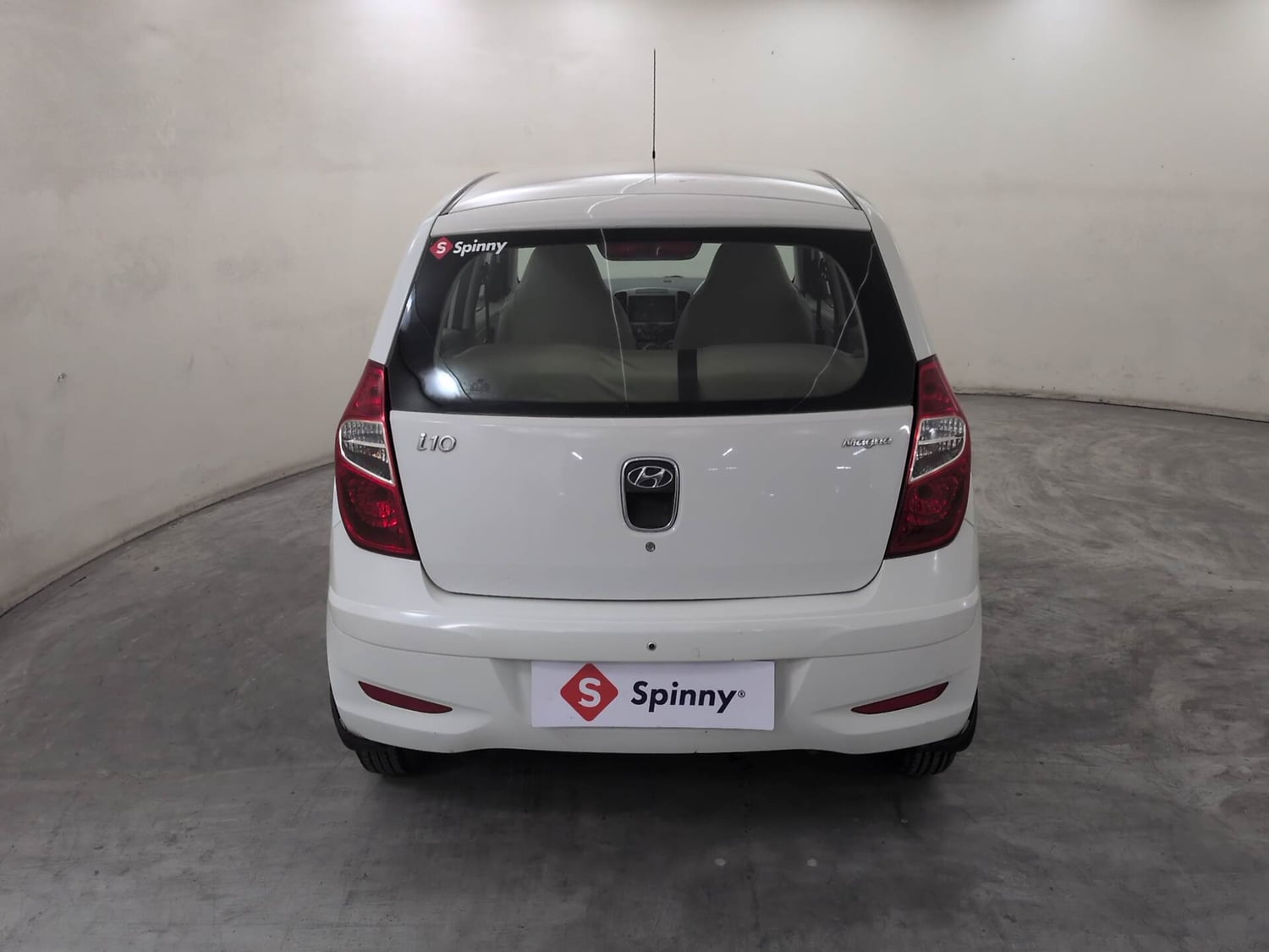 Used 2017 Hyundai i10 Magna 1.1 iRDE2 Petrol Manual exterior BACK VIEW