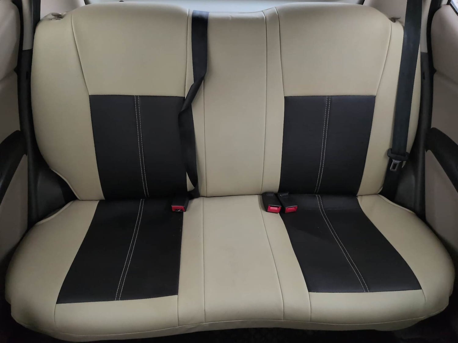 Used 2017 Hyundai i10 Magna 1.1 iRDE2 Petrol Manual interior REAR SEAT CONDITION VIEW
