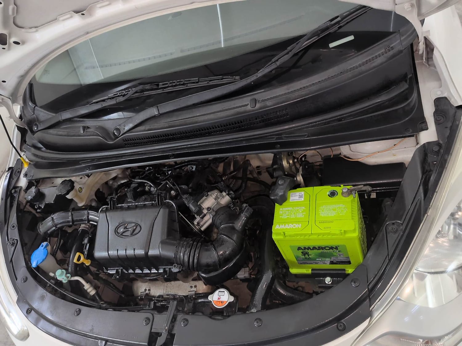 Used 2017 Hyundai i10 Magna 1.1 iRDE2 Petrol Manual engine ENGINE LEFT SIDE VIEW