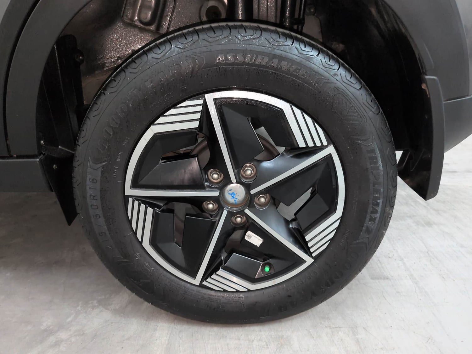 Used 2024 Tata Nexon Fearless Plus S 1.2 Revotron Petrol 6MT DT Petrol Manual tyres LEFT REAR TYRE RIM VIEW