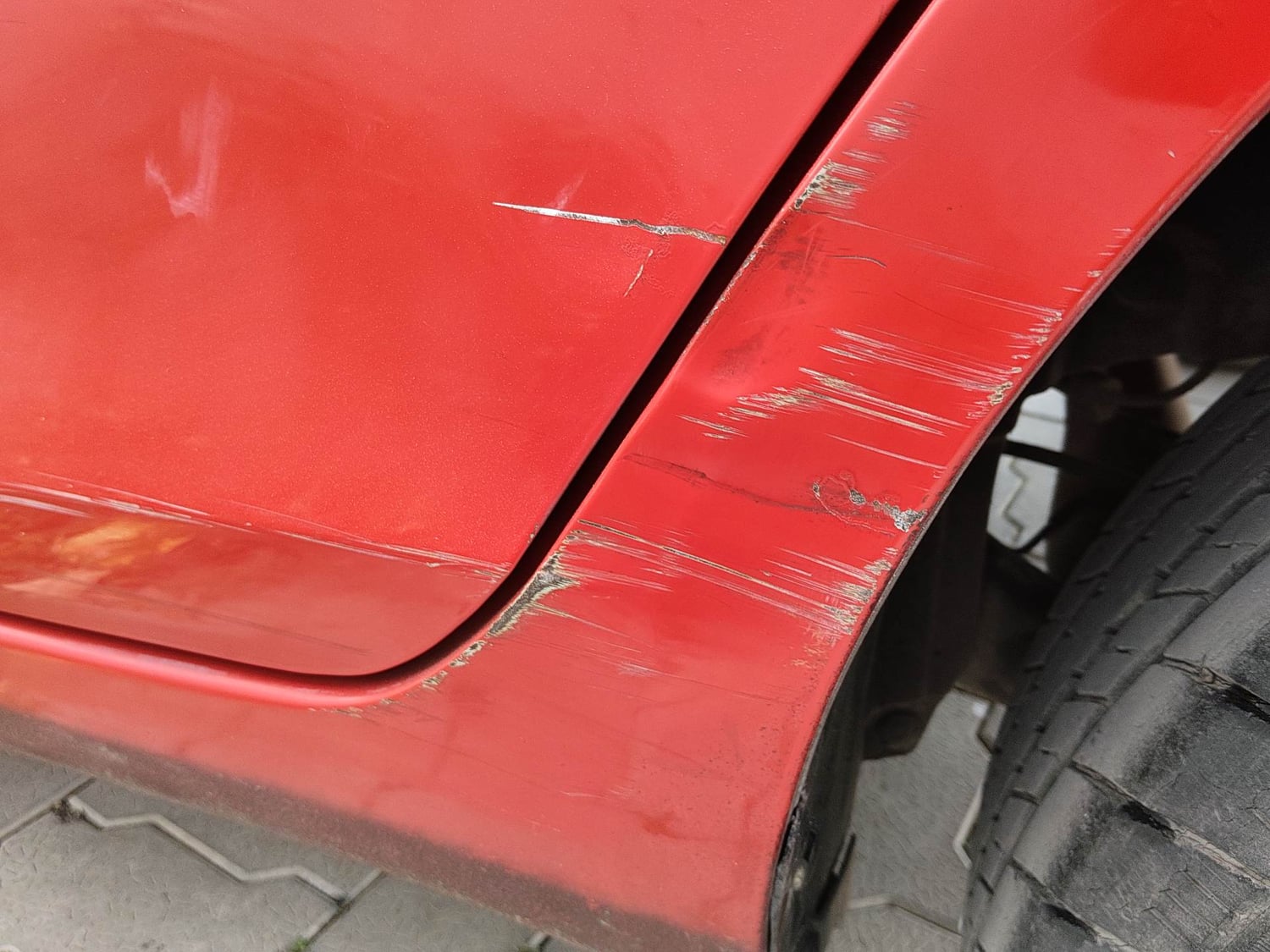 Used 2016 Maruti Suzuki Swift ZXi Petrol Manual dents MINOR SCRATCH