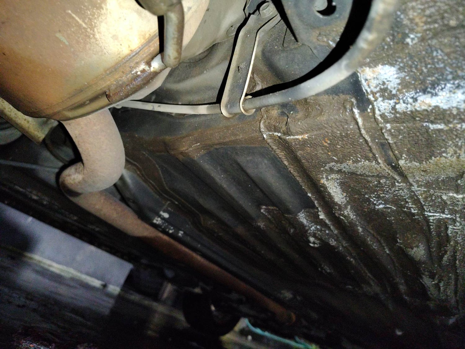 Used 2020 Honda Amaze 1.2 V CVT Petrol Petrol Automatic extra REAR RIGHT UNDERBODY VIEW