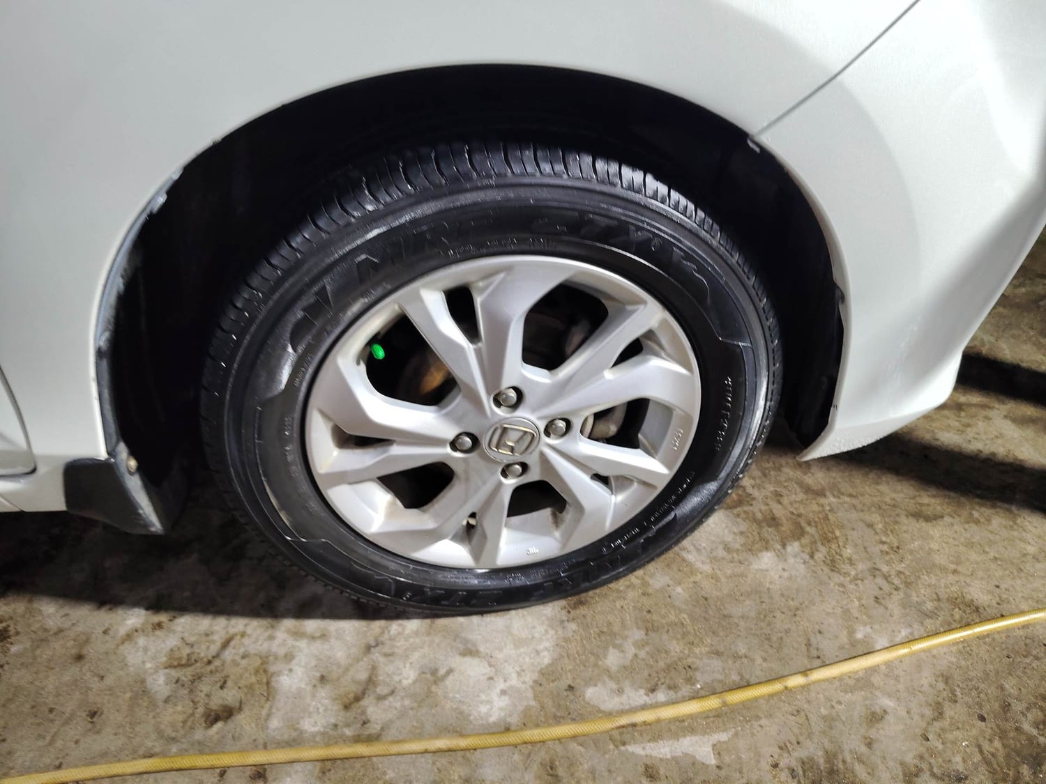 Used 2020 Honda Amaze 1.2 V CVT Petrol Petrol Automatic tyres RIGHT FRONT TYRE RIM VIEW