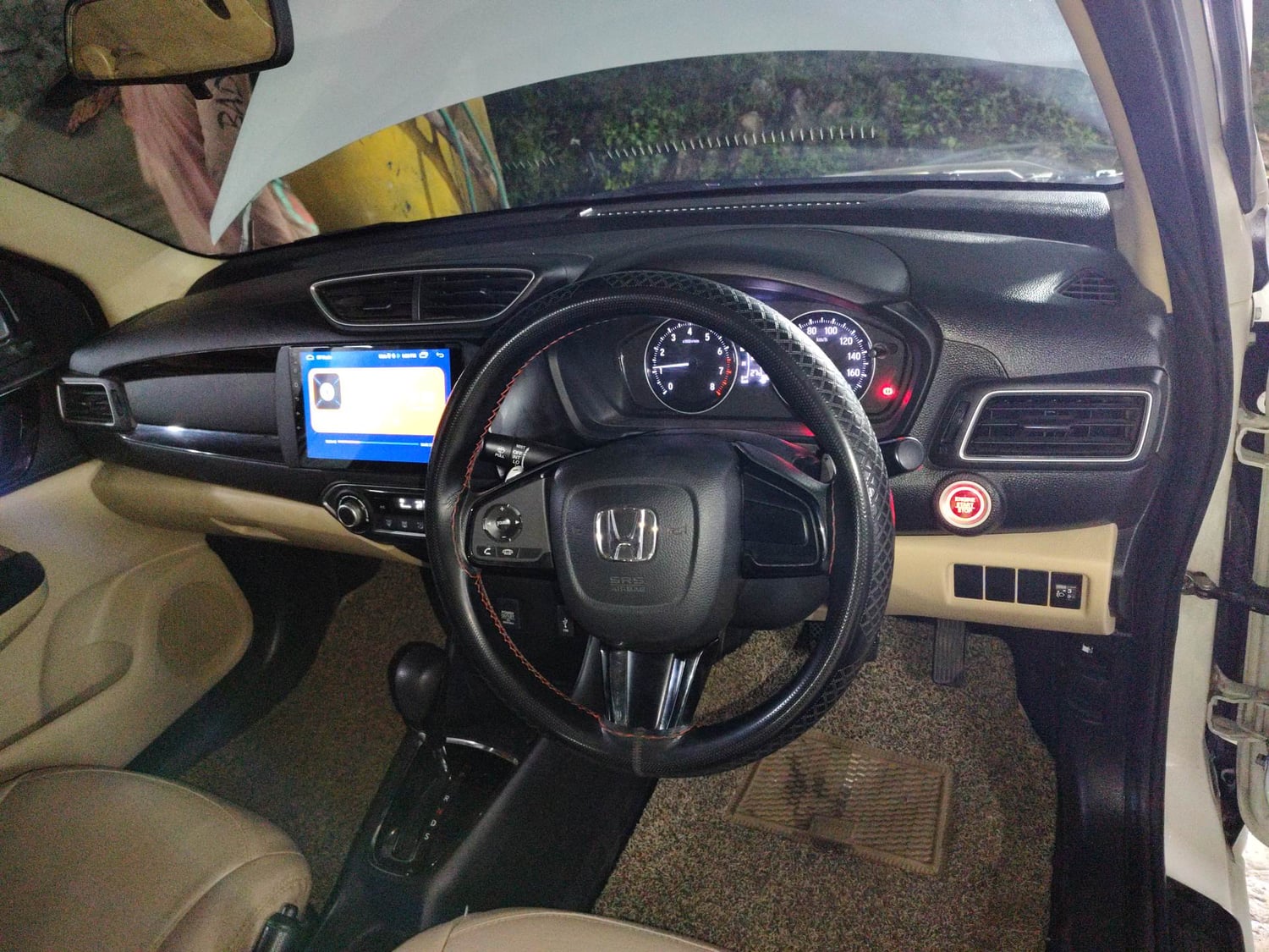 Used 2020 Honda Amaze 1.2 V CVT Petrol Petrol Automatic interior DASHBOARD VIEW