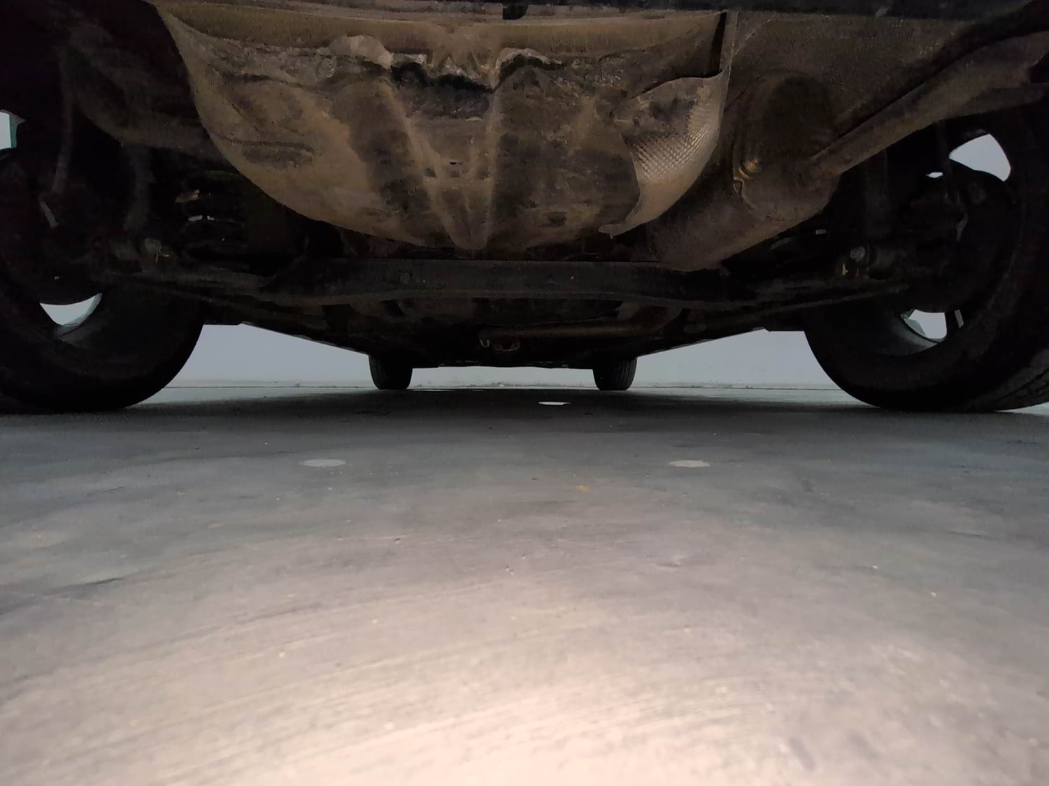 Used 2023 Hyundai i20 Asta (O) 1.2 IVT Petrol Automatic extra REAR UNDERBODY VIEW (TAKEN FROM REAR)
