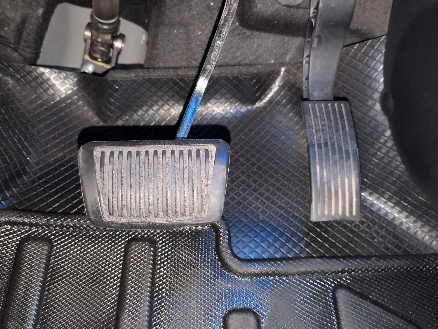 Used 2023 Hyundai i20 Asta (O) 1.2 IVT Petrol Automatic interior PEDALS VIEW
