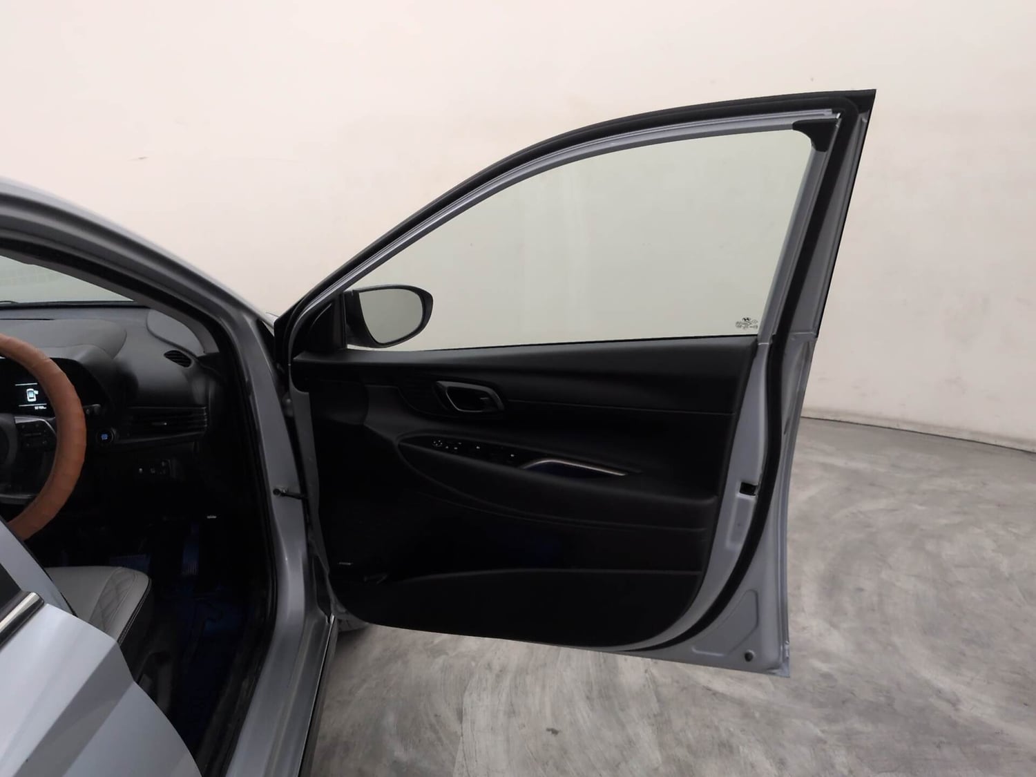 Used 2023 Hyundai i20 Asta (O) 1.2 IVT Petrol Automatic interior RIGHT FRONT DOOR OPEN VIEW