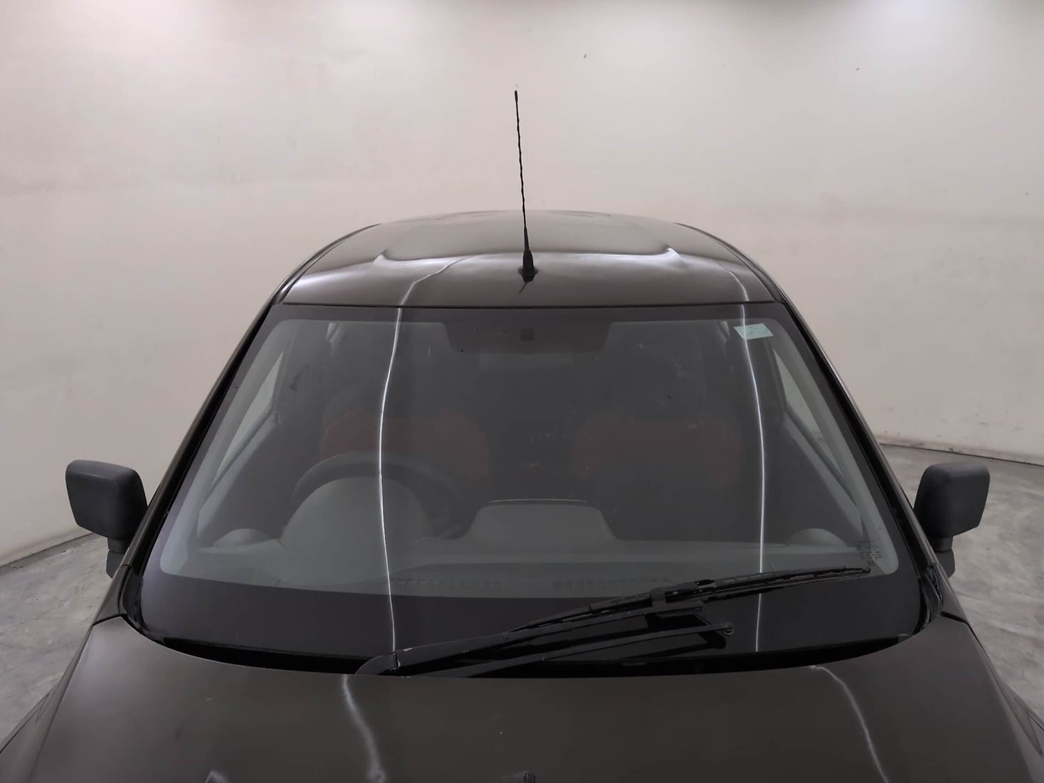 Used 2016 Renault Kwid RXT Petrol Manual exterior FRONT WINDSHIELD VIEW