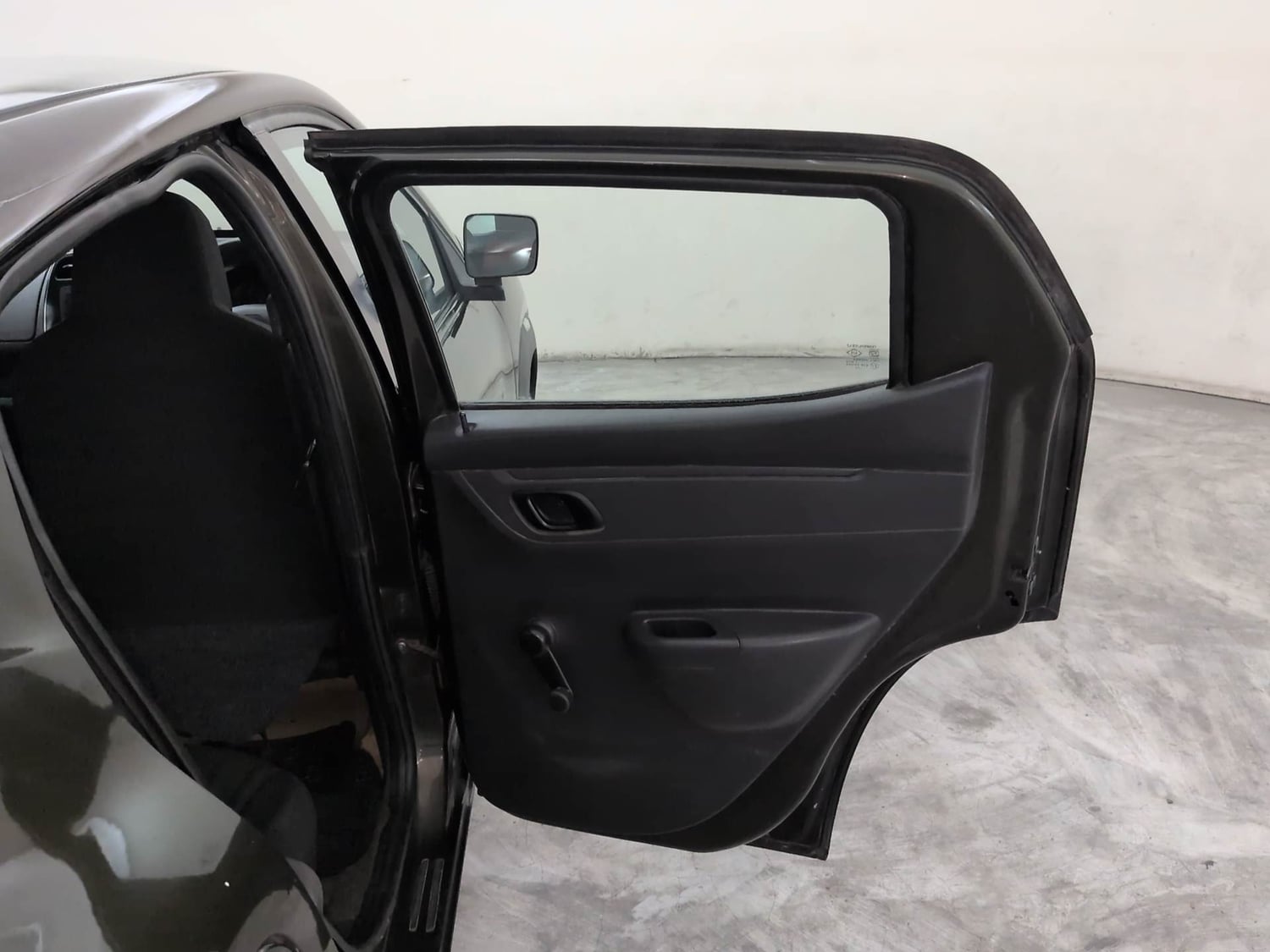 Used 2016 Renault Kwid RXT Petrol Manual interior RIGHT REAR DOOR OPEN VIEW