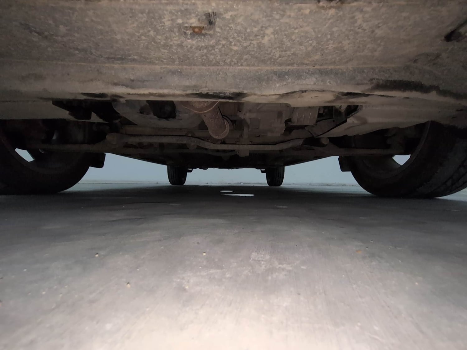 Used 2021 Tata Tiago XZA Plus Petrol Automatic extra FRONT LEFT UNDERBODY VIEW