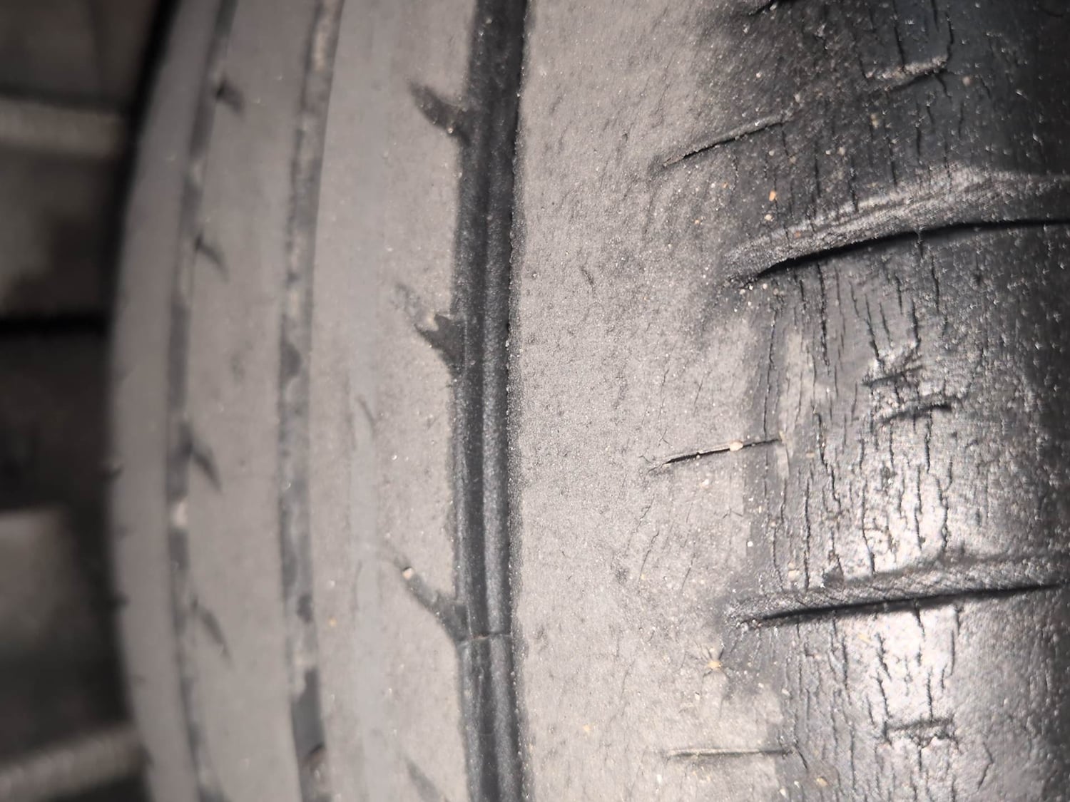 Used 2021 Tata Tiago XZA Plus Petrol Automatic tyres LEFT REAR TYRE TREAD VIEW
